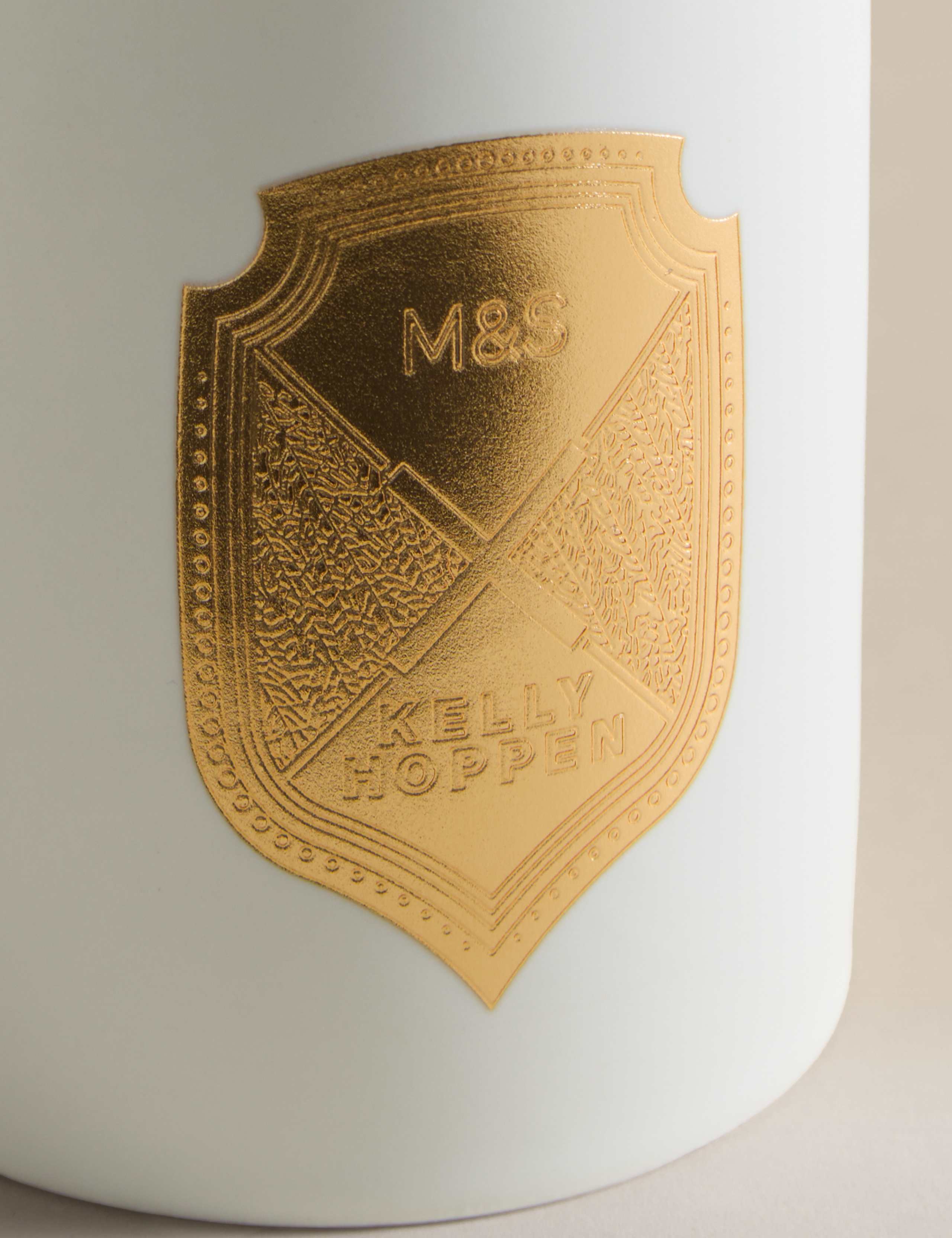 No.1 Fragrance Candle 7 of 8