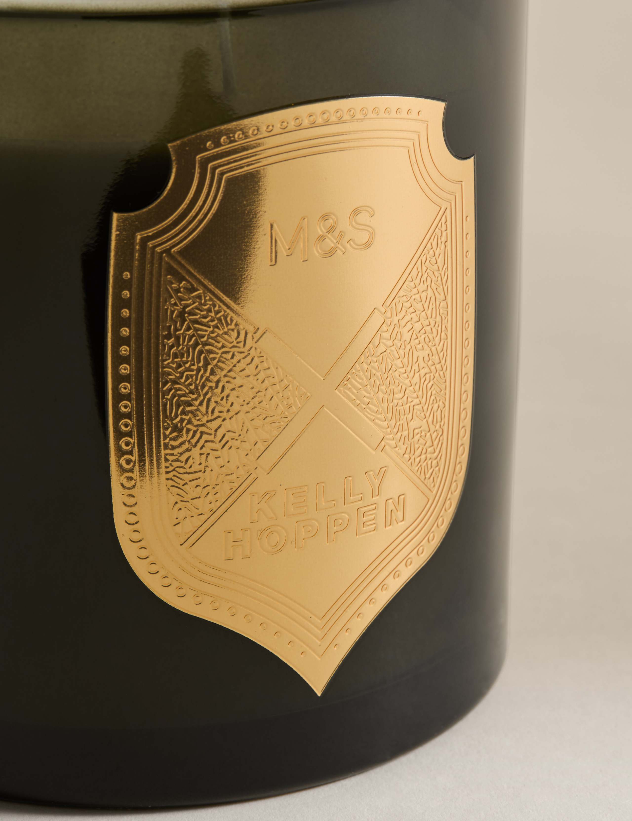 No. 3 Fragrance 3 Wick Candle 9 of 12