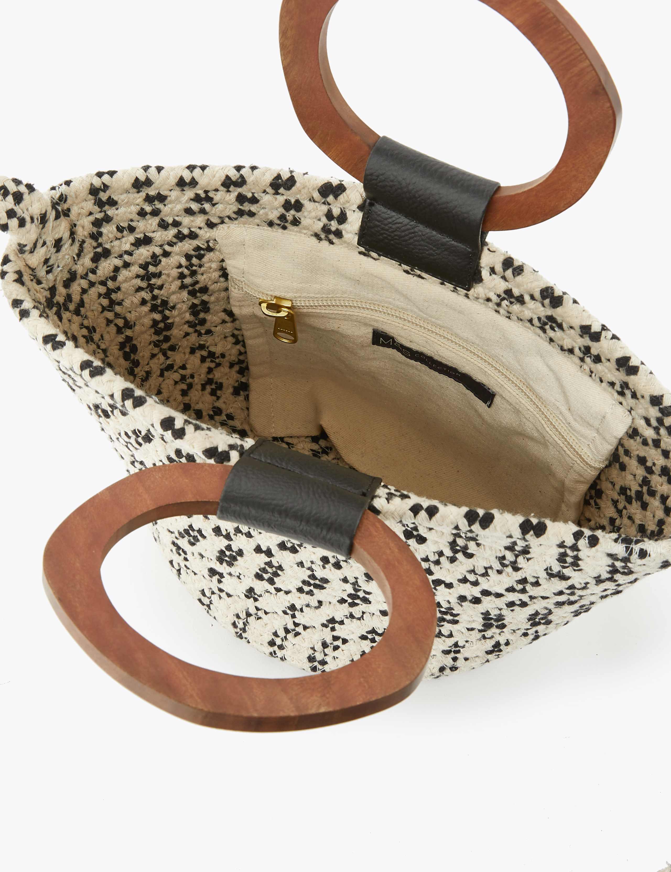 Rope Bucket Bag 4 of 5