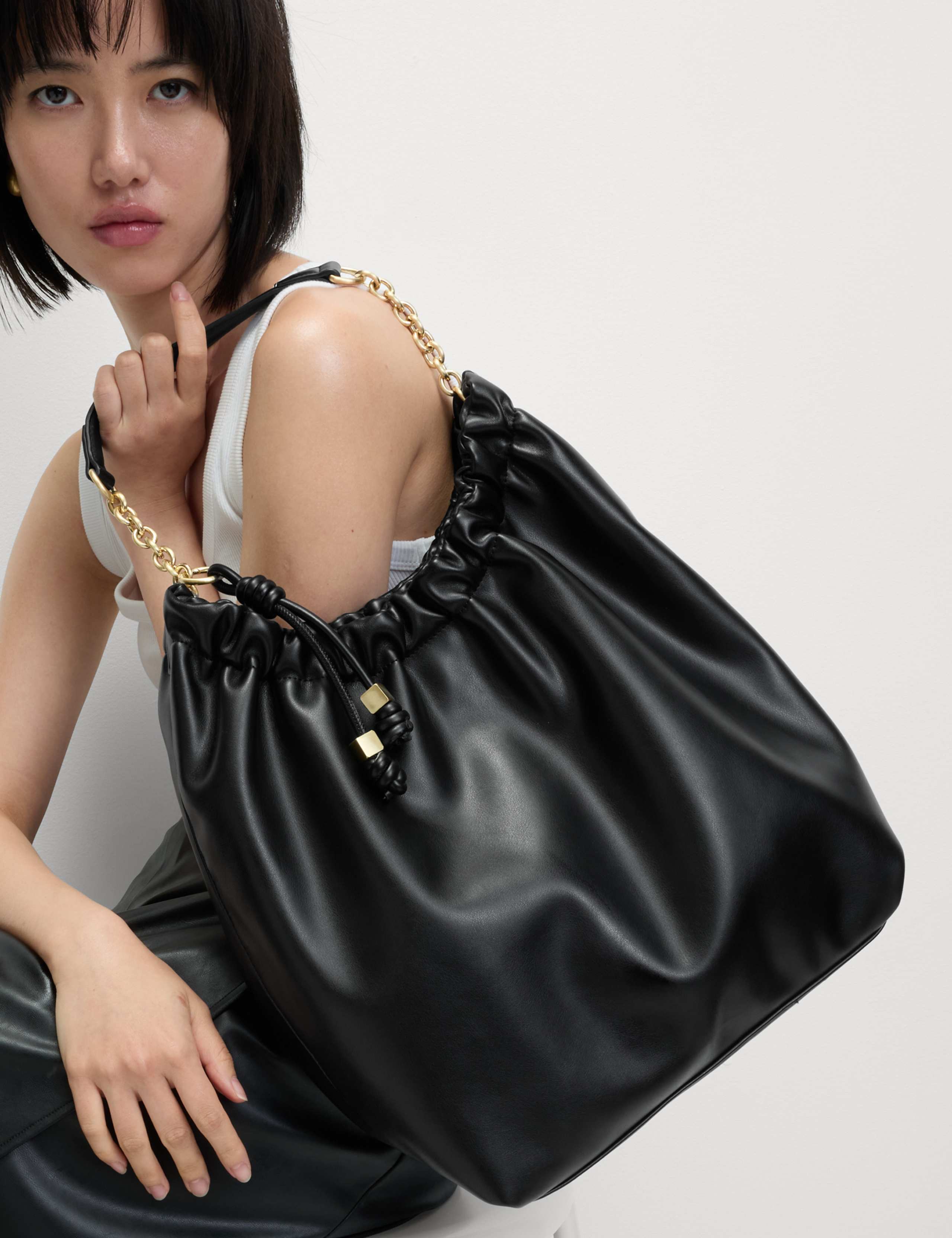 Faux Leather Chain Strap Shoulder Bag 6 of 6
