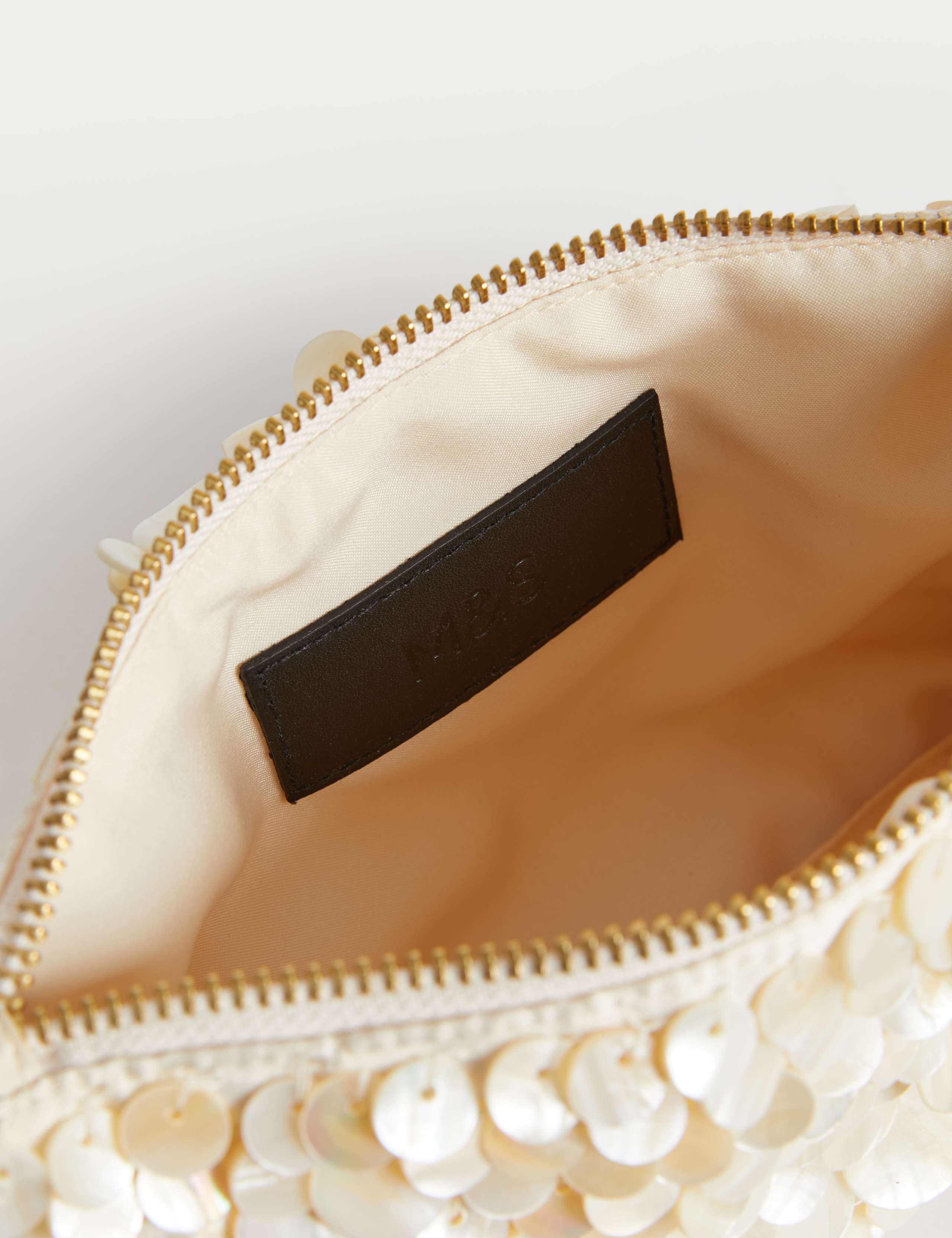 Pearl Chain Strap Shoulder Bag 5 of 5