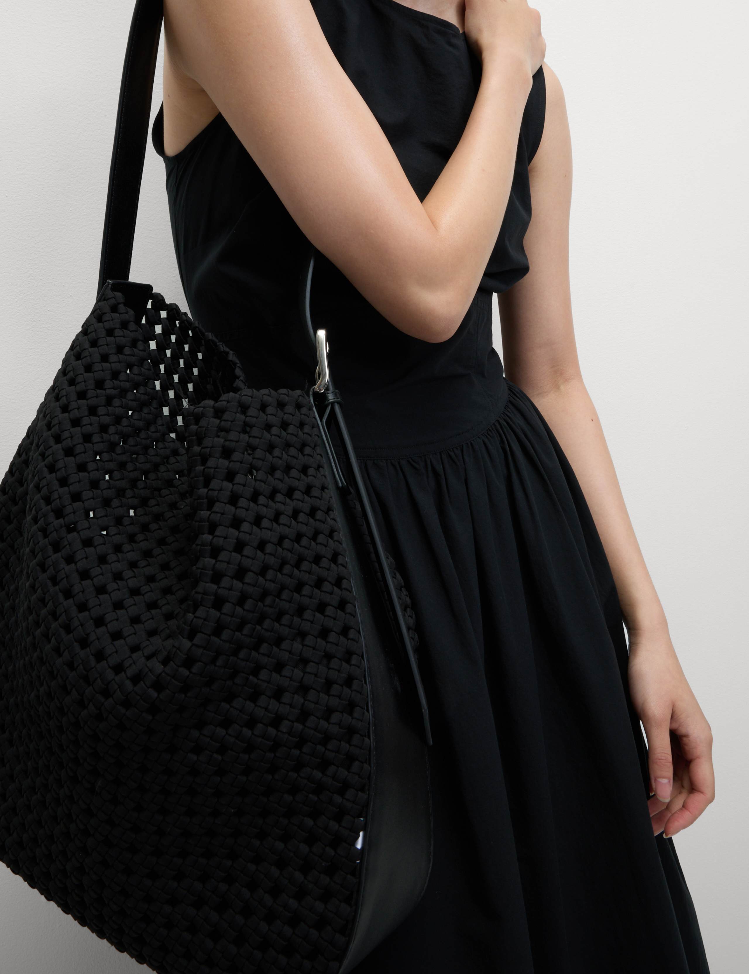 Fabric Woven Shoulder Tote Bag 7 of 7
