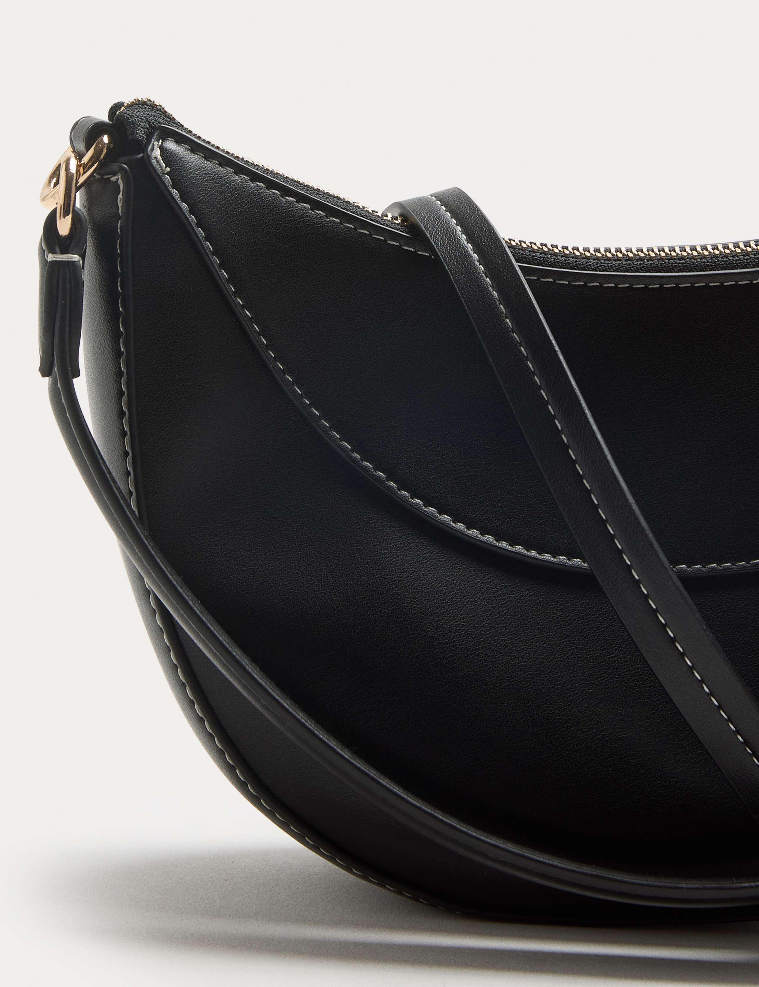 Contrast Stitch Scoop Cross Body Bag 4 of 4