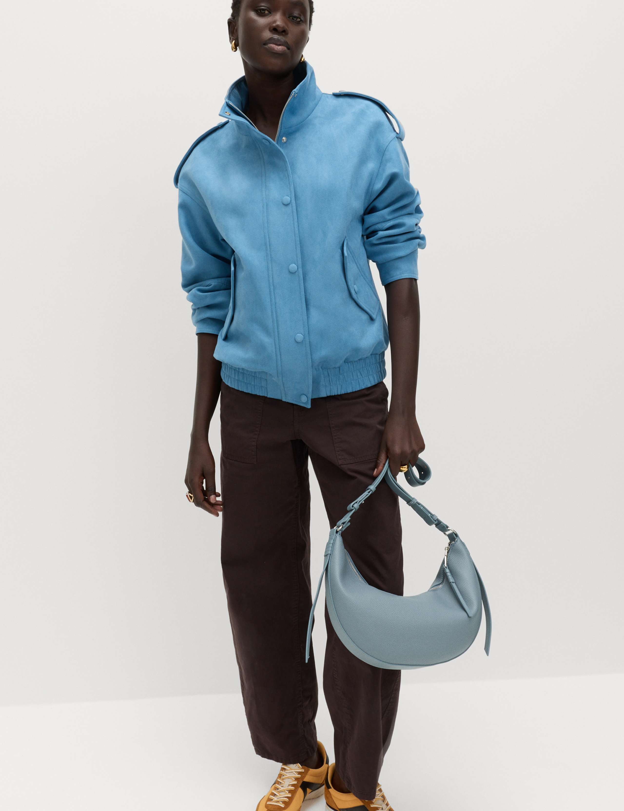 Slouchy Scoop Shoulder Bag 3 of 5