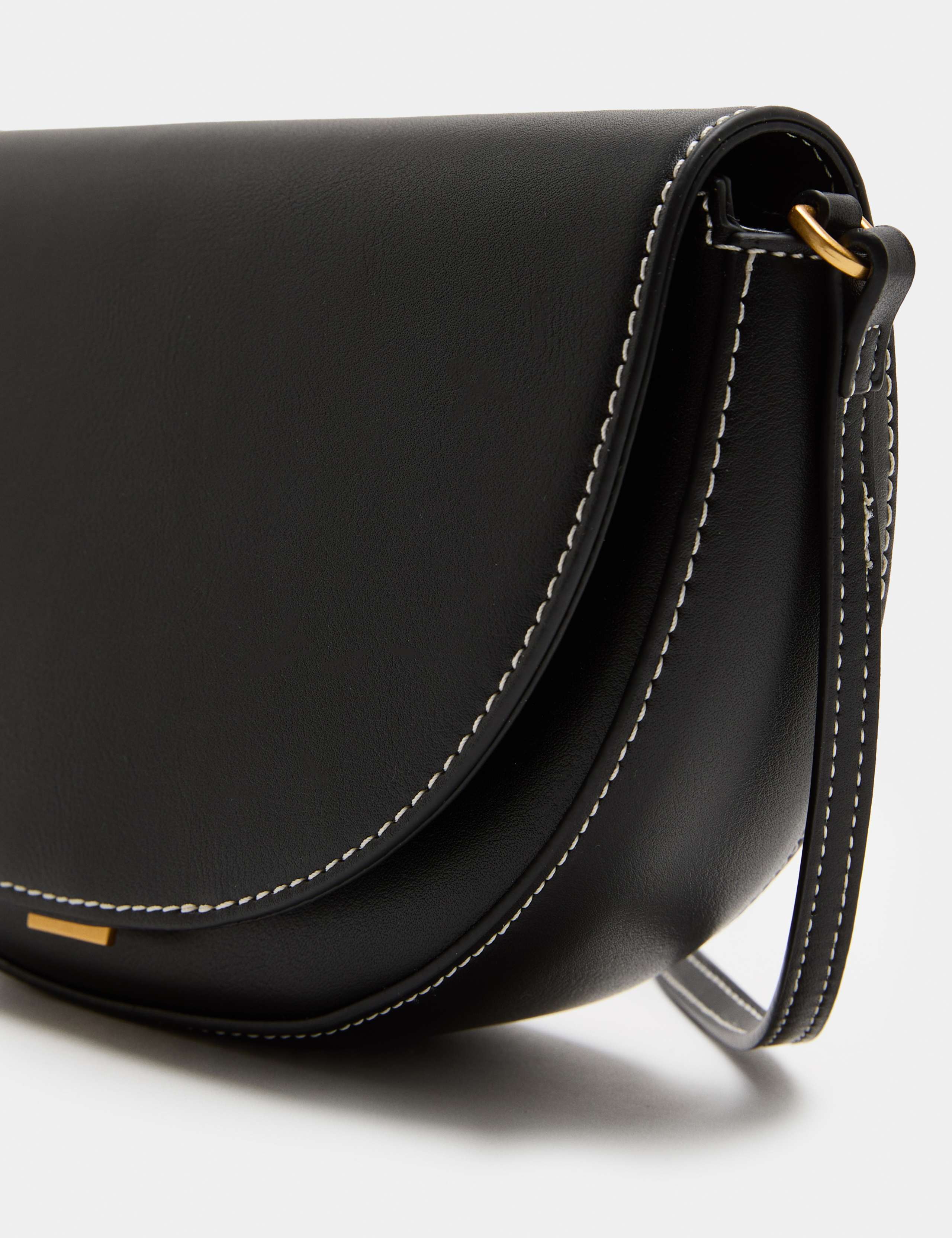 Half Moon Shoulder Bag 3 of 4