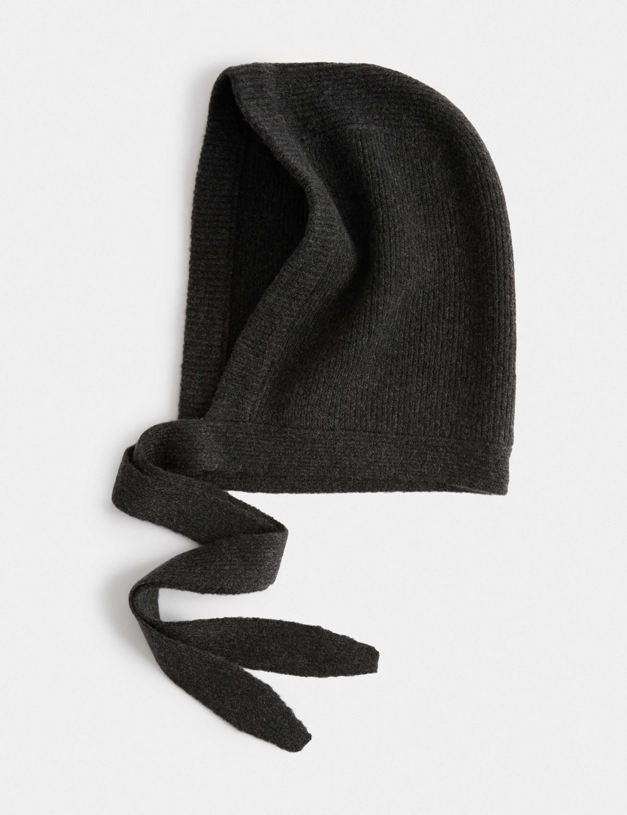 Knitted Bonnet 1 of 1