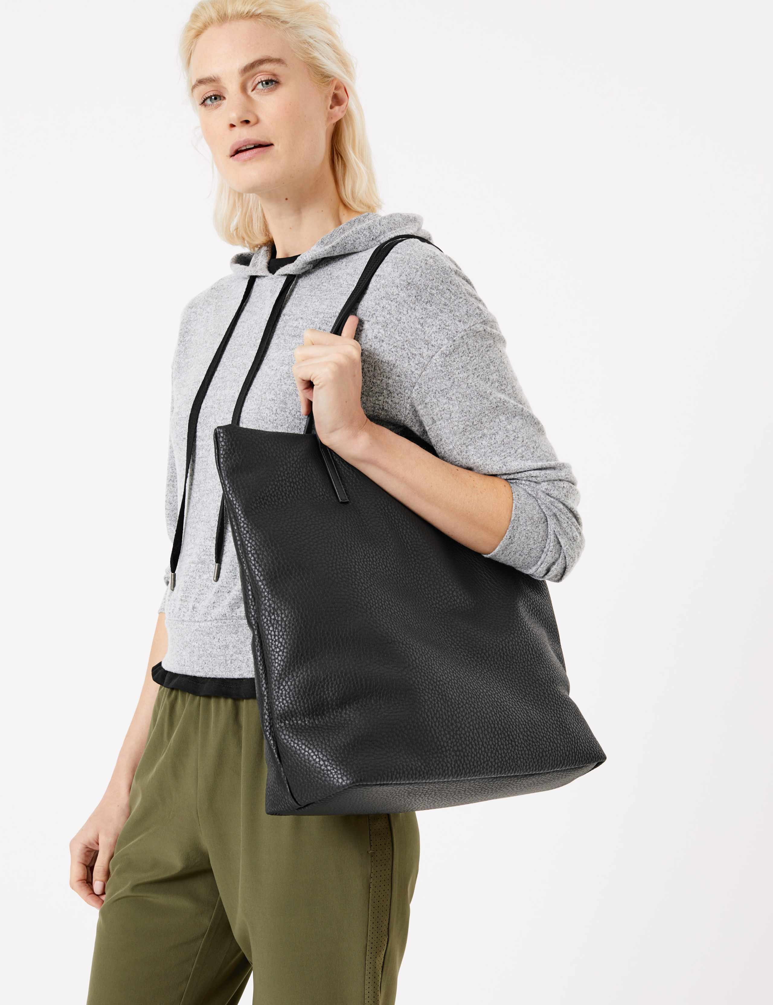 Casual Shopper Bag 1 of 6