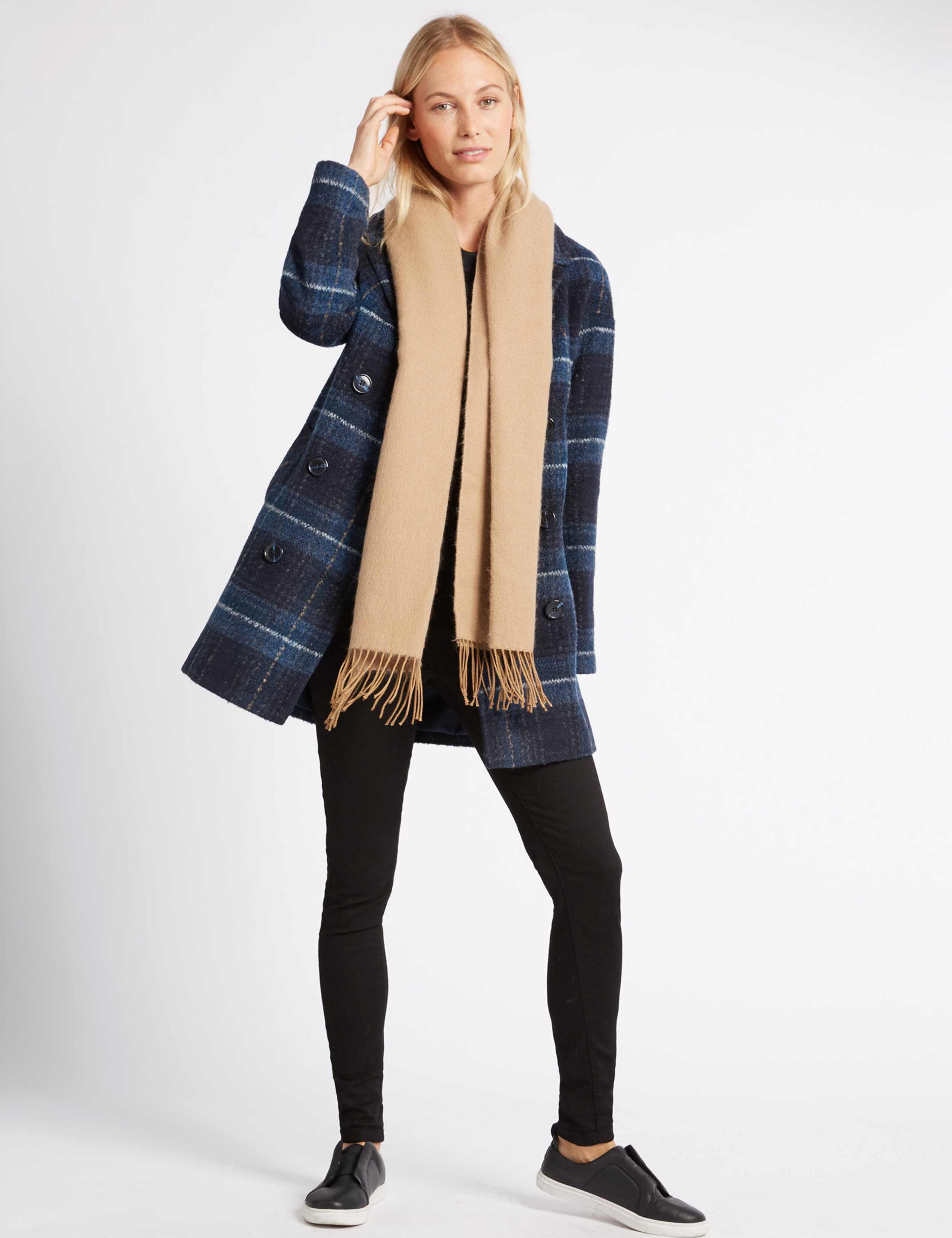 Tassel Scarf 1 of 4