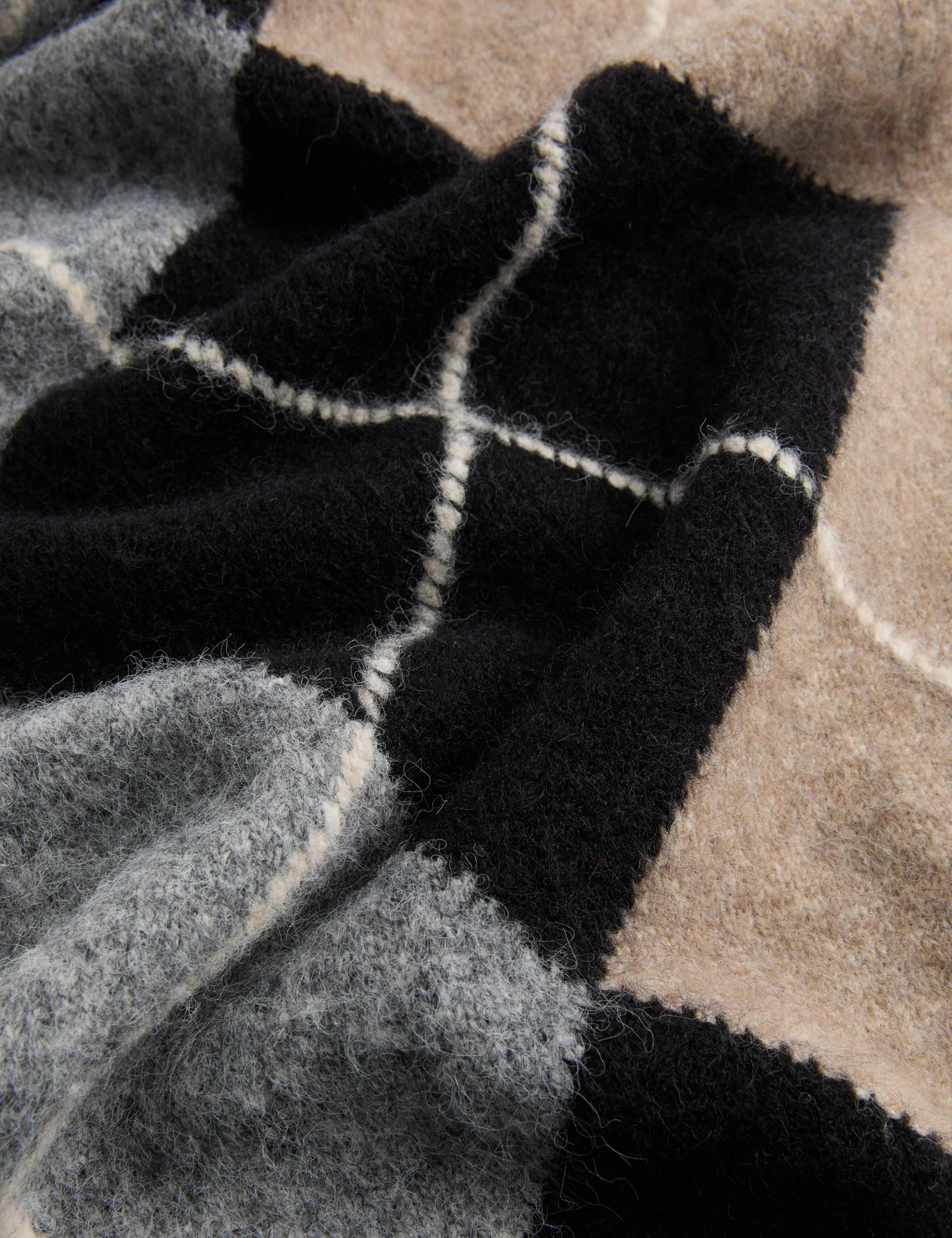Argyle Scarf with Wool 2 of 2