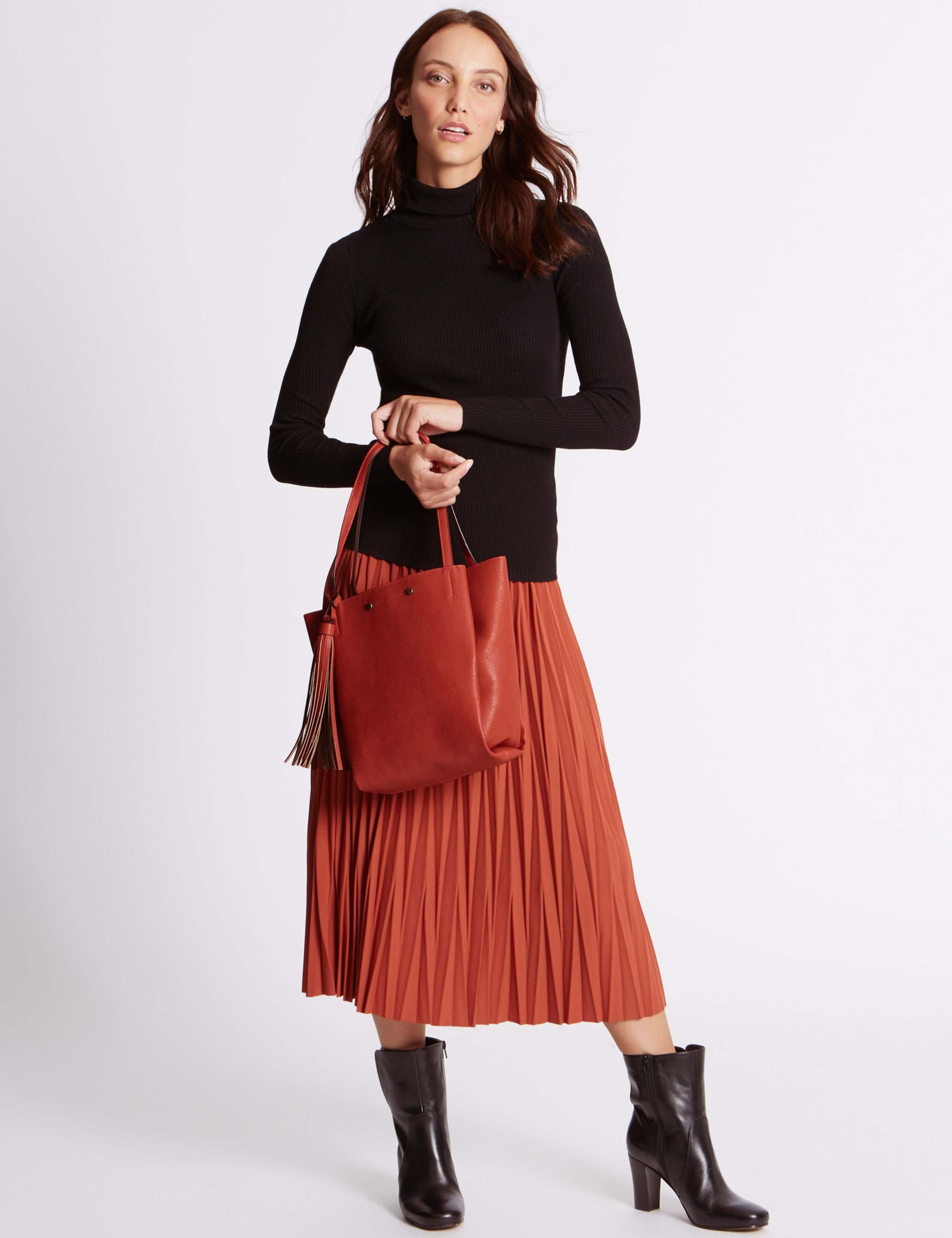 3 Compartment Tassel Tote Bag 1 of 5