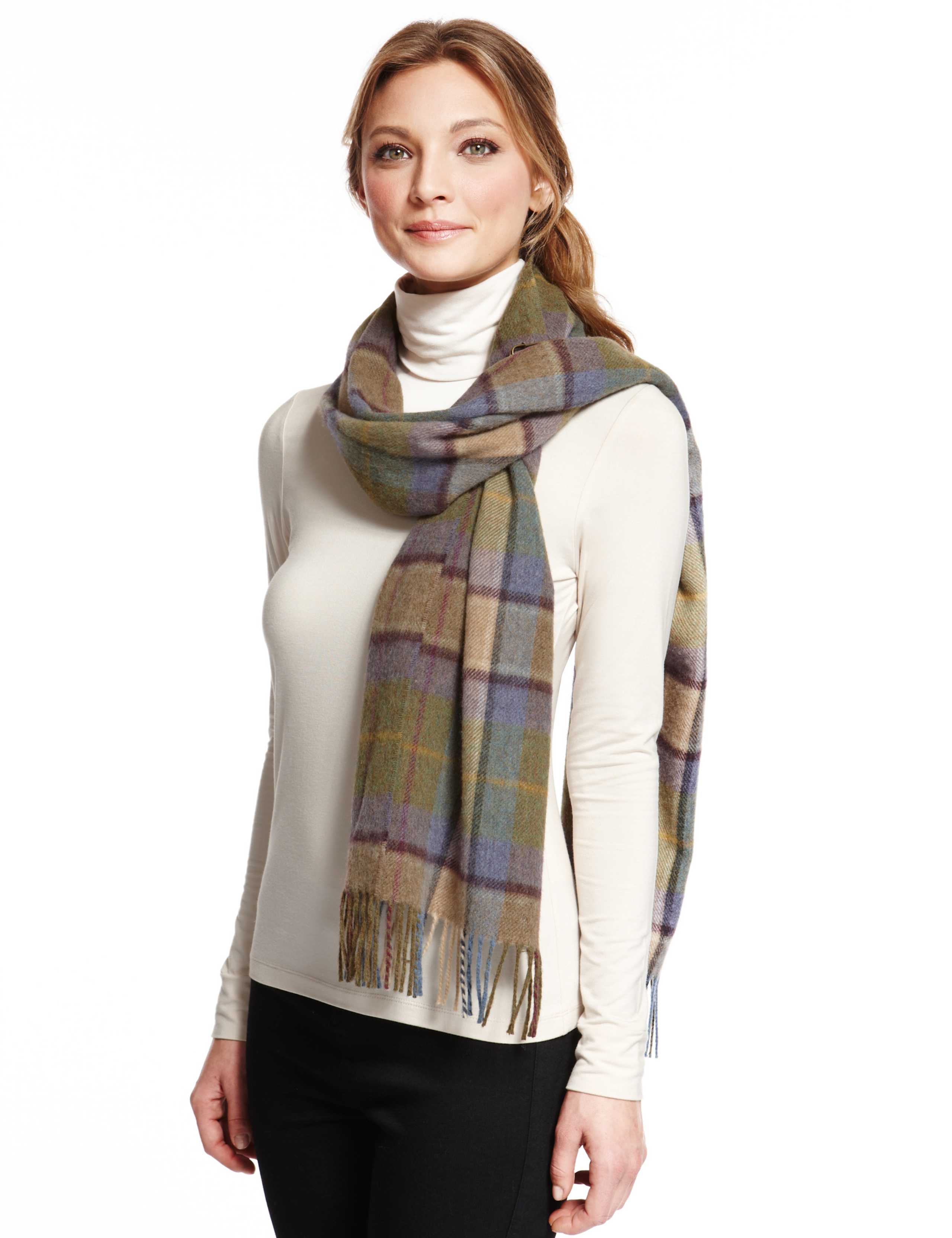 Best of British Heritage Pure Wool Checked Scarf 1 of 5