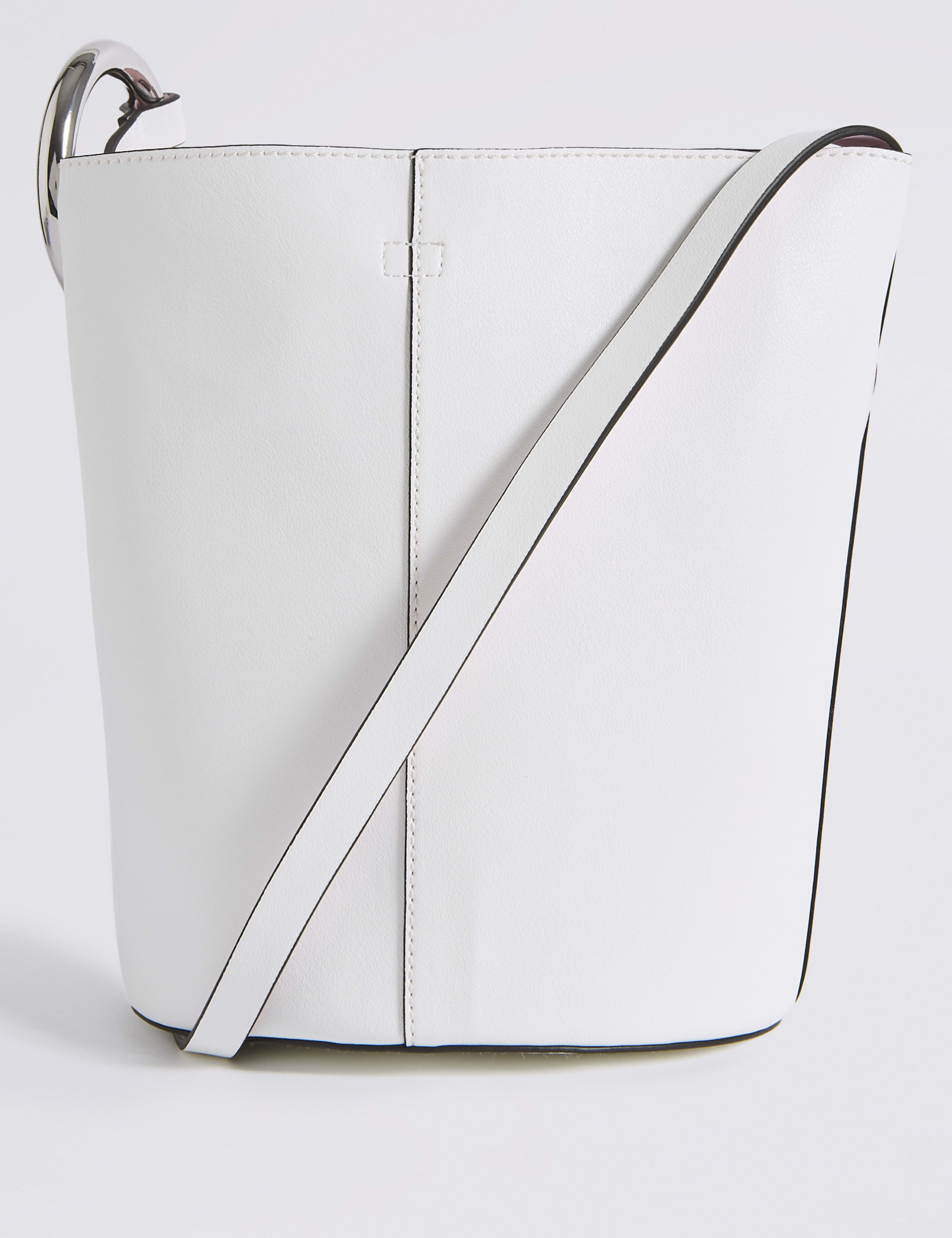 Ring Cross Body Bag 2 of 5