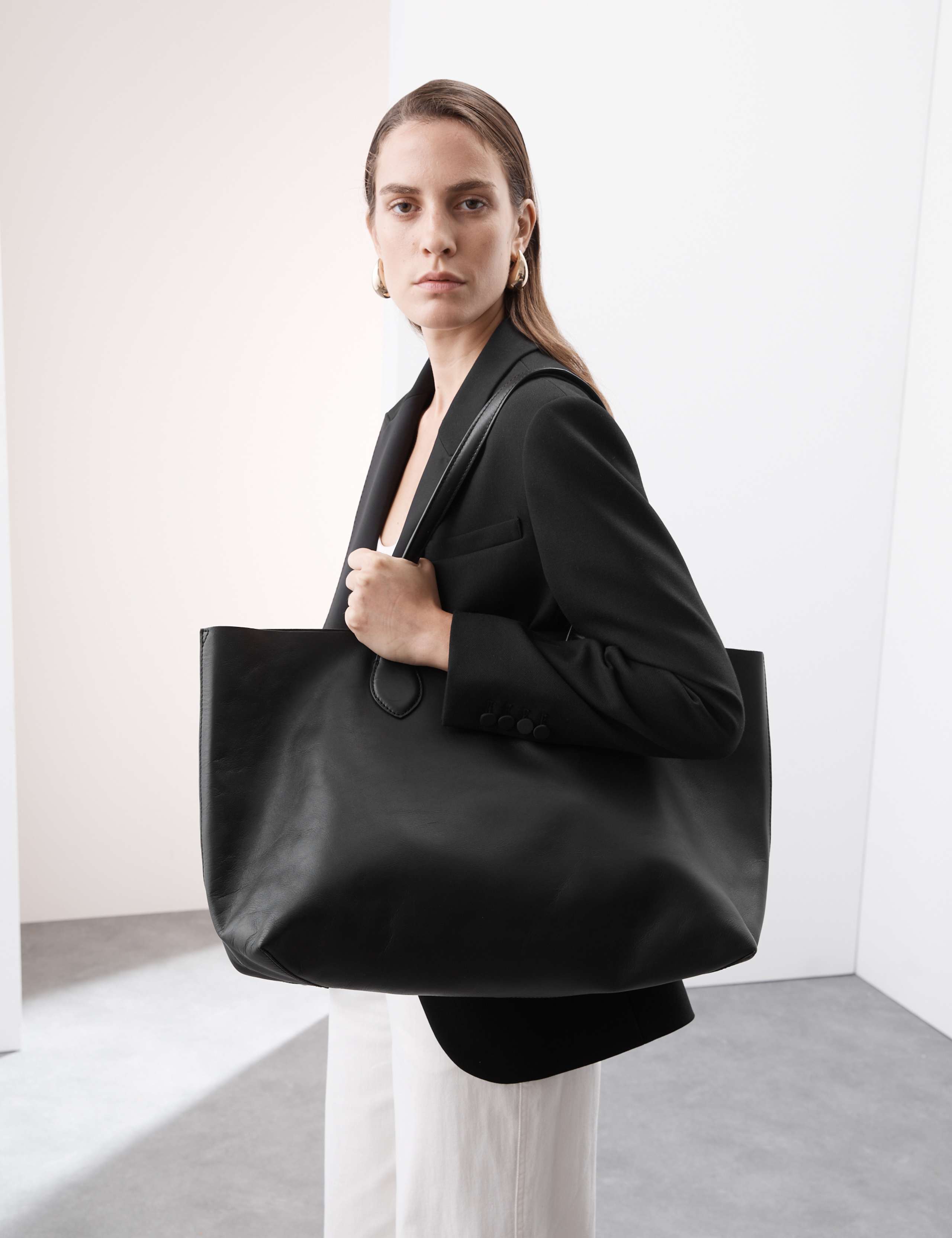 Leather Tote Bag 1 of 5