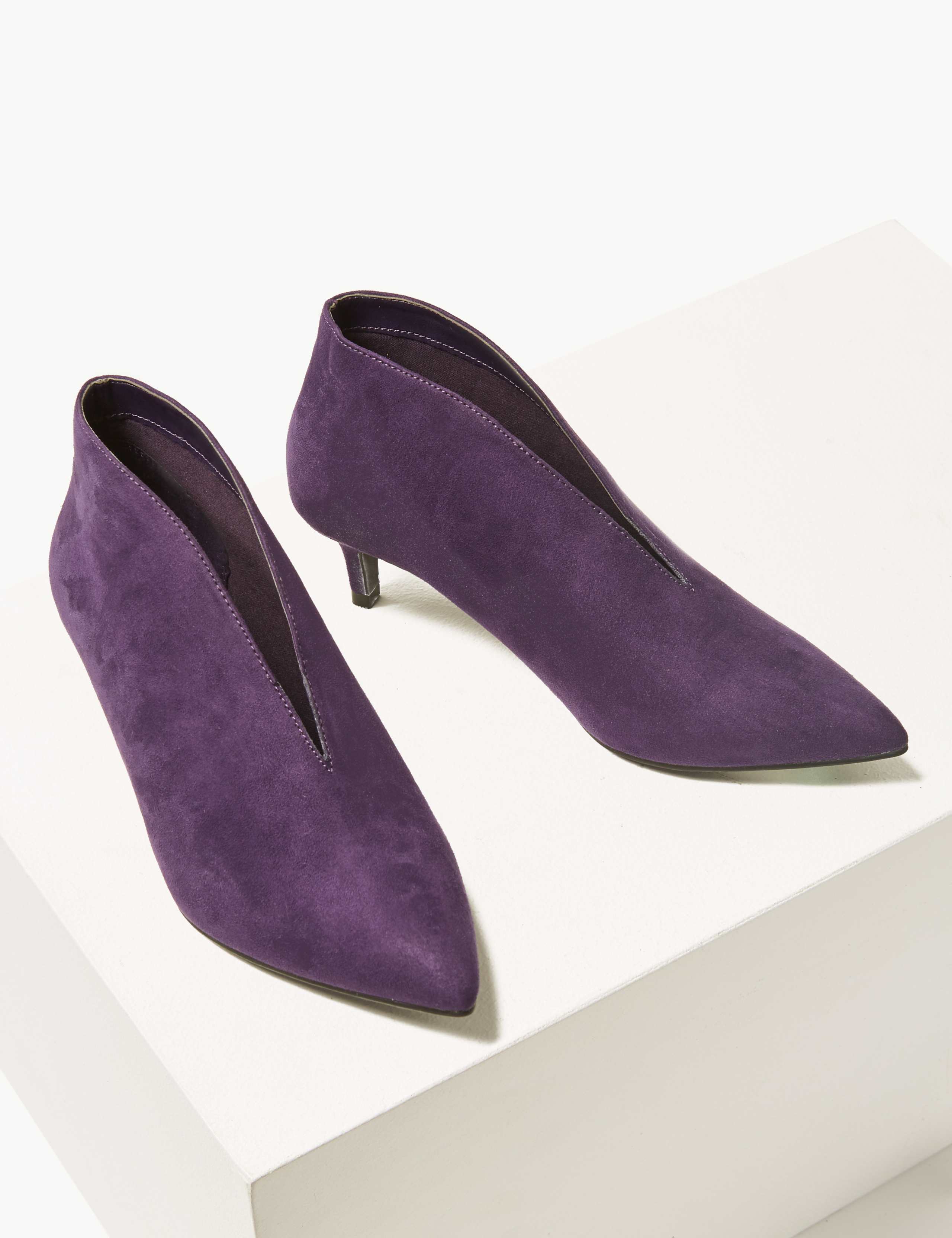 Wide Fit Kitten Heel V-Cut Shoe Boots 3 of 6