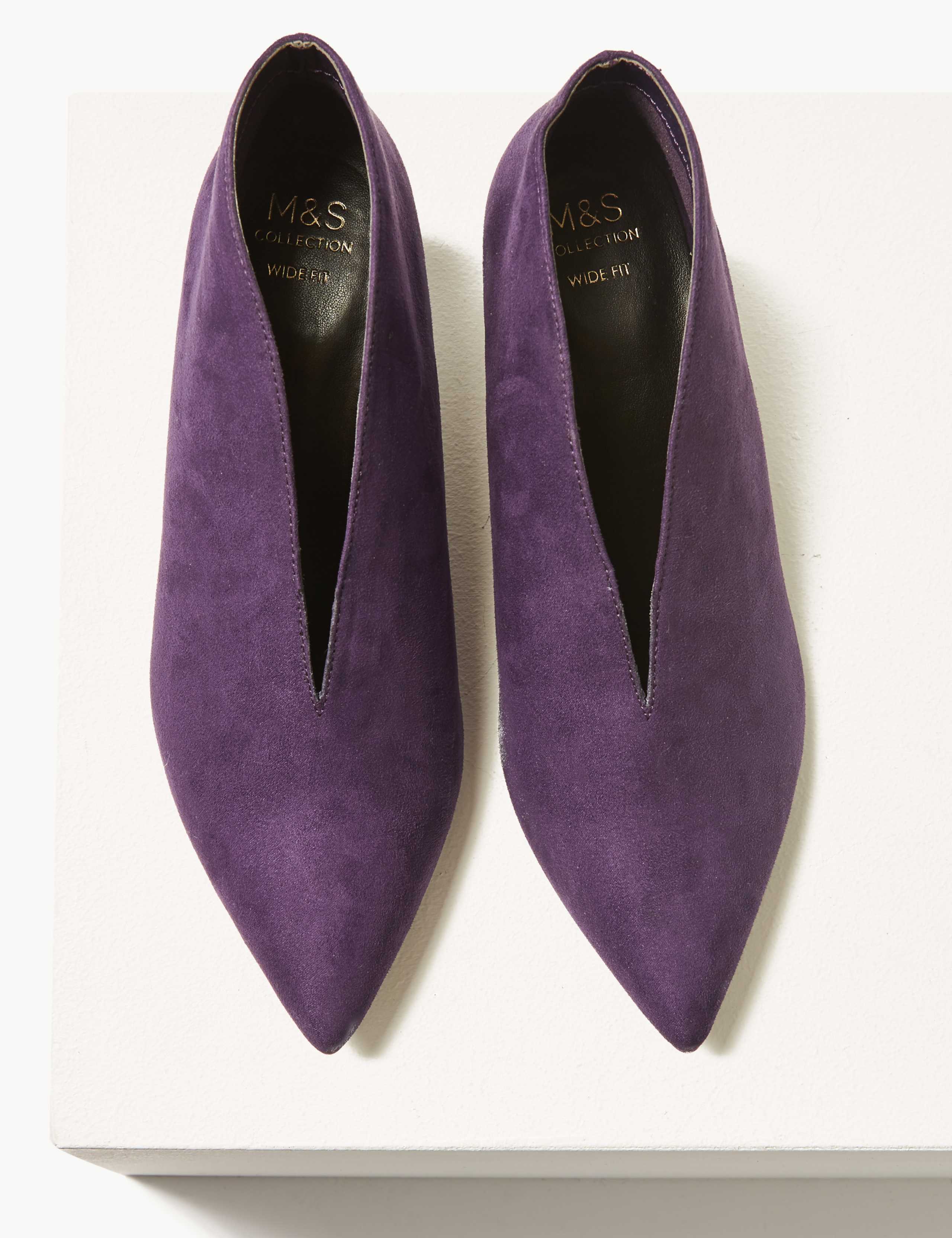 Wide Fit Kitten Heel V-Cut Shoe Boots 4 of 6