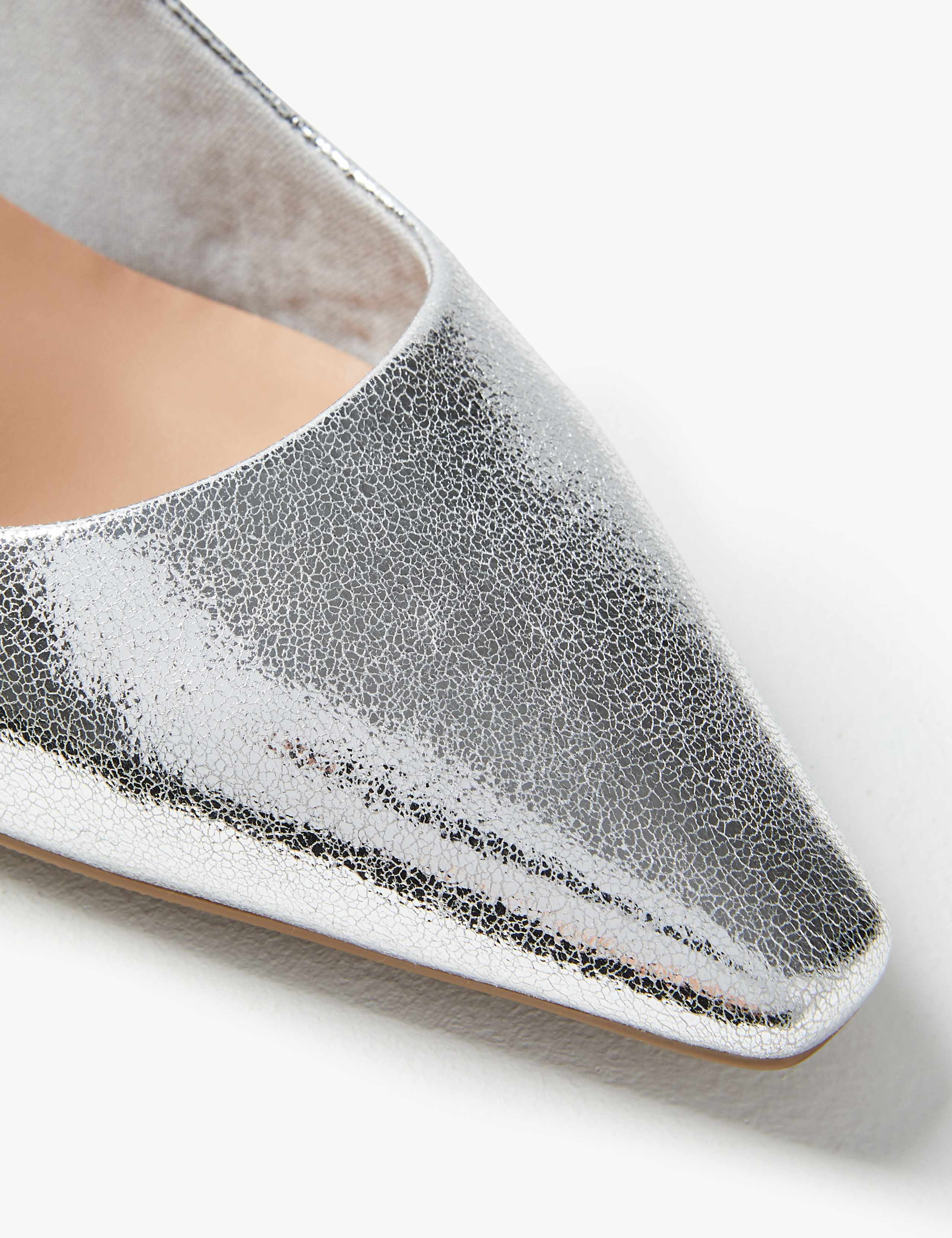 Wide Fit Kitten Heel Court Shoes 4 of 5