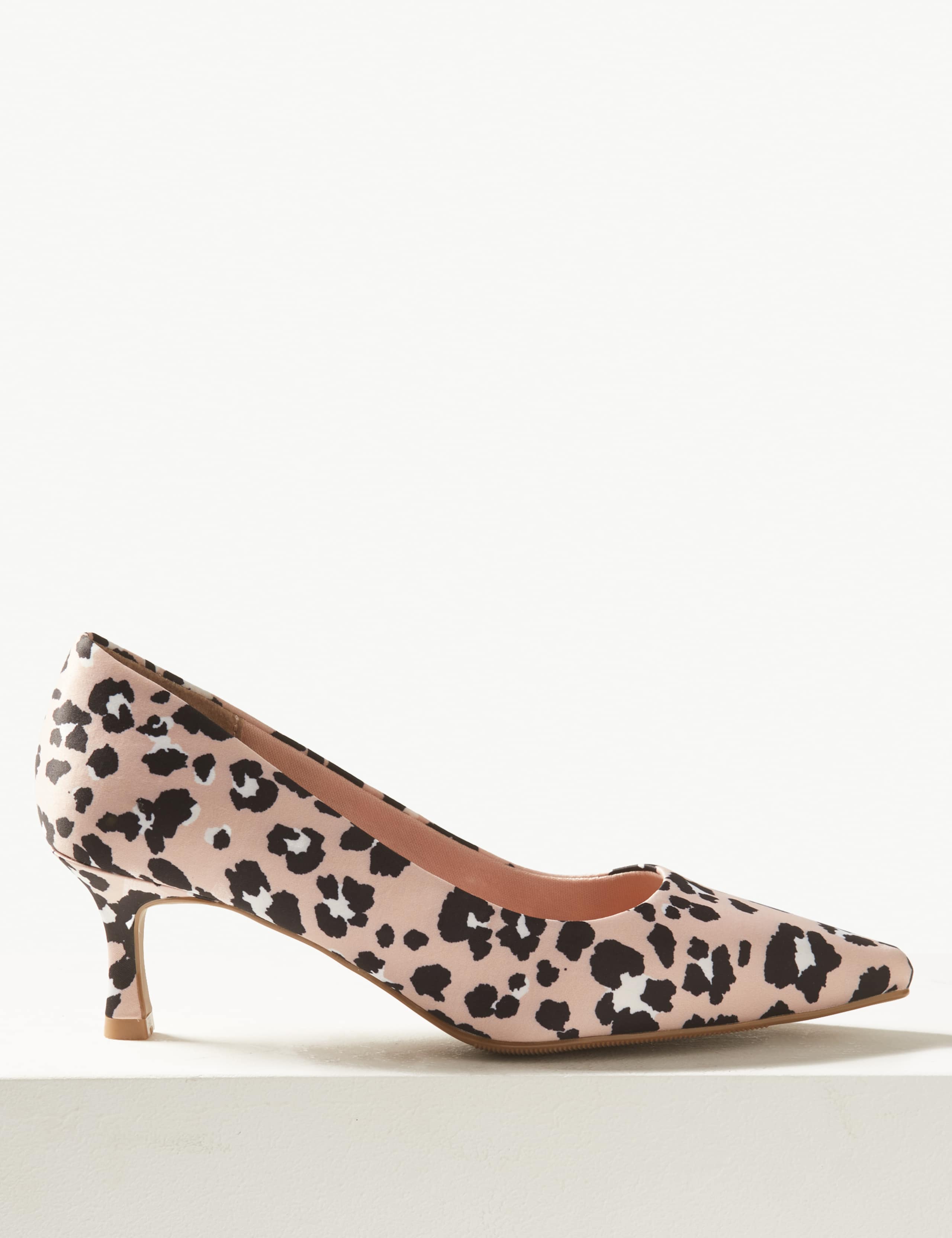 Wide Fit Kitten Heel Court Shoes 2 of 5