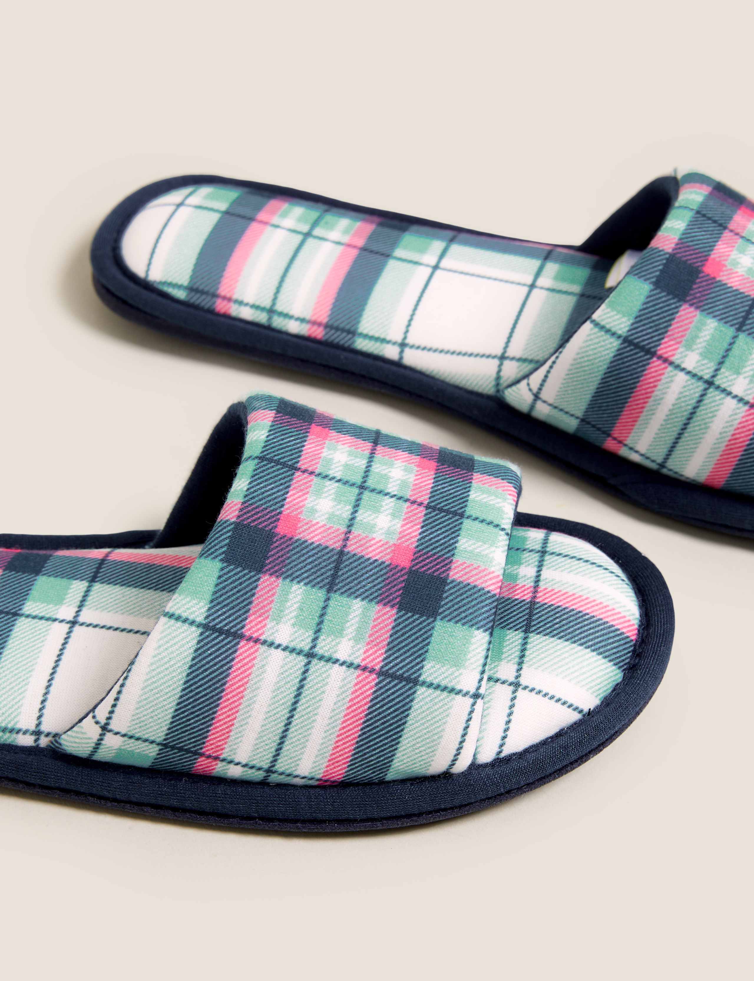 Checked Open Toe Mule Slippers 4 of 5