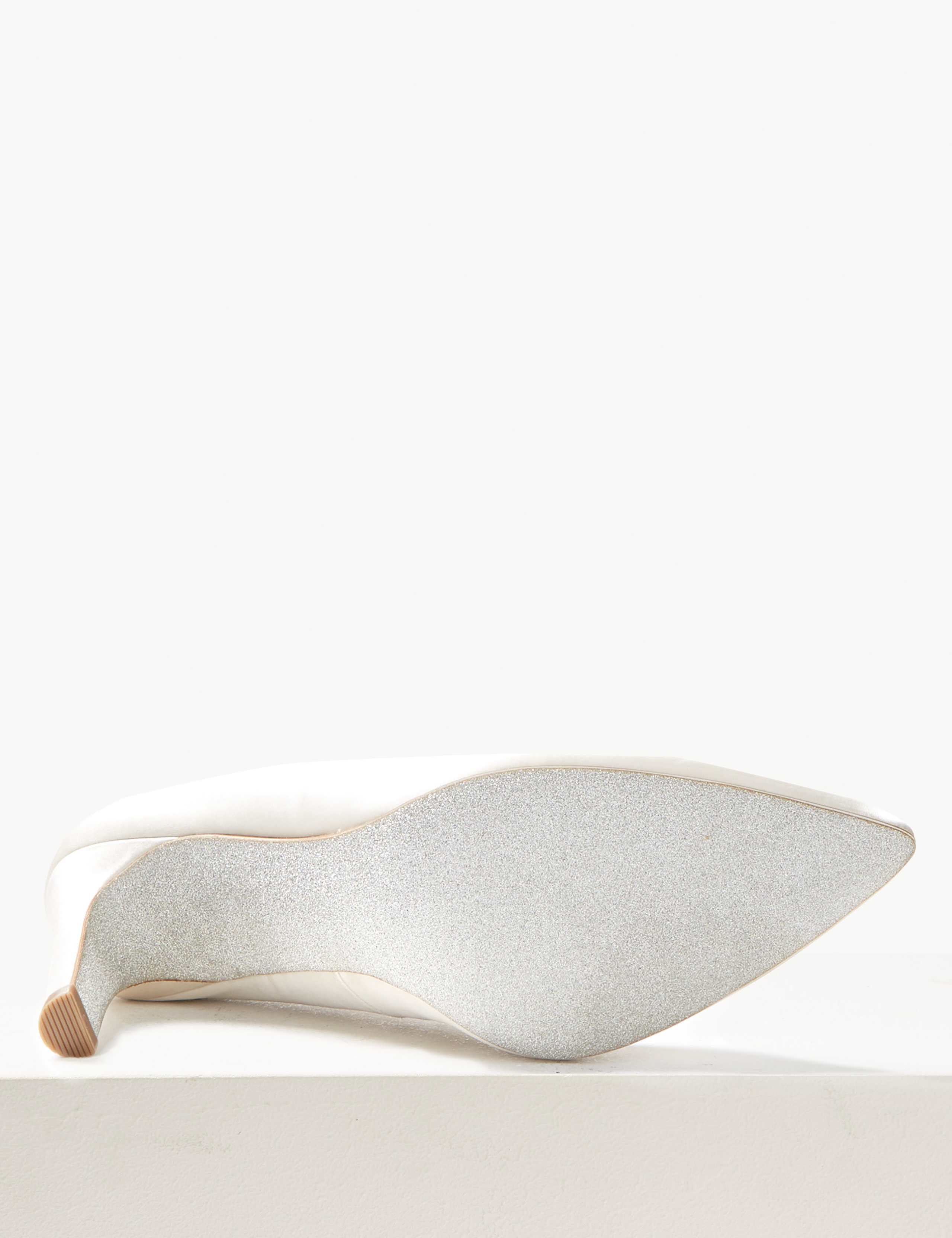 Stiletto Heel Pointed Toe Court Shoes 5 of 5