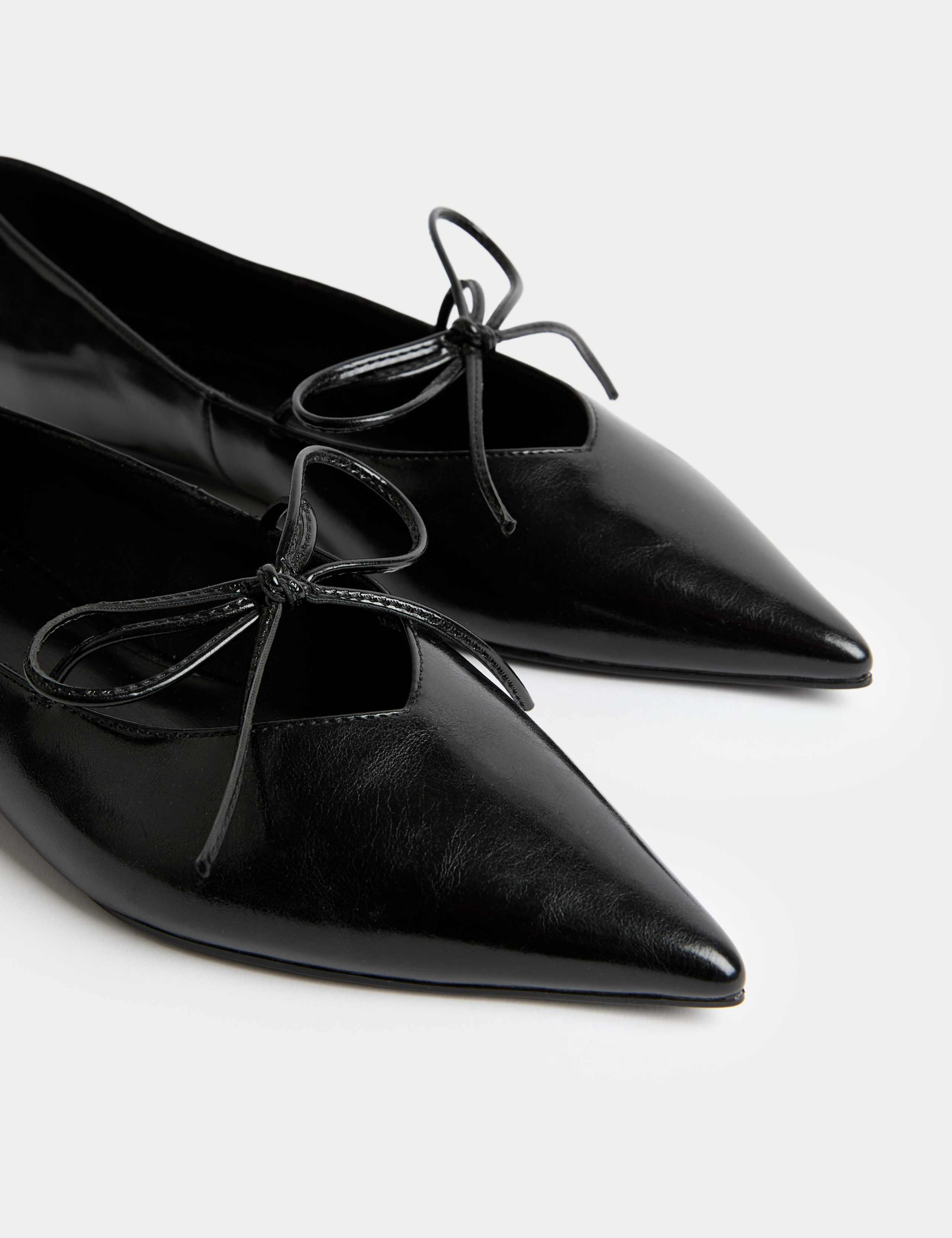 Bow Flat Pointed Pumps 3 of 3