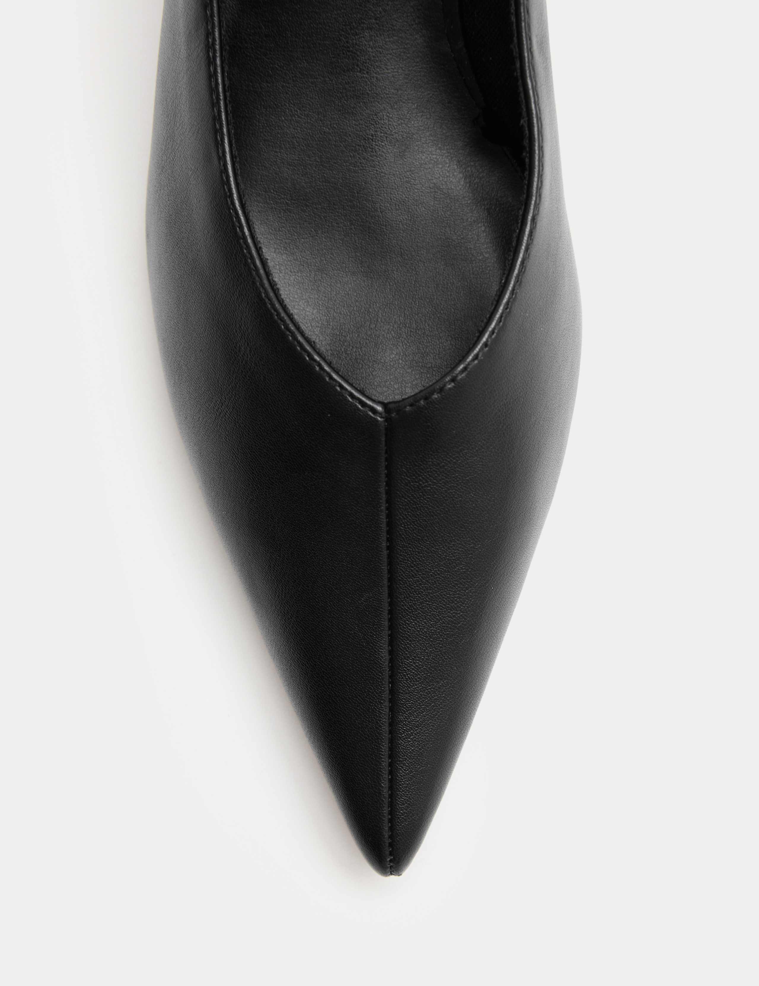 Kitten Heel Court Shoes 2 of 3