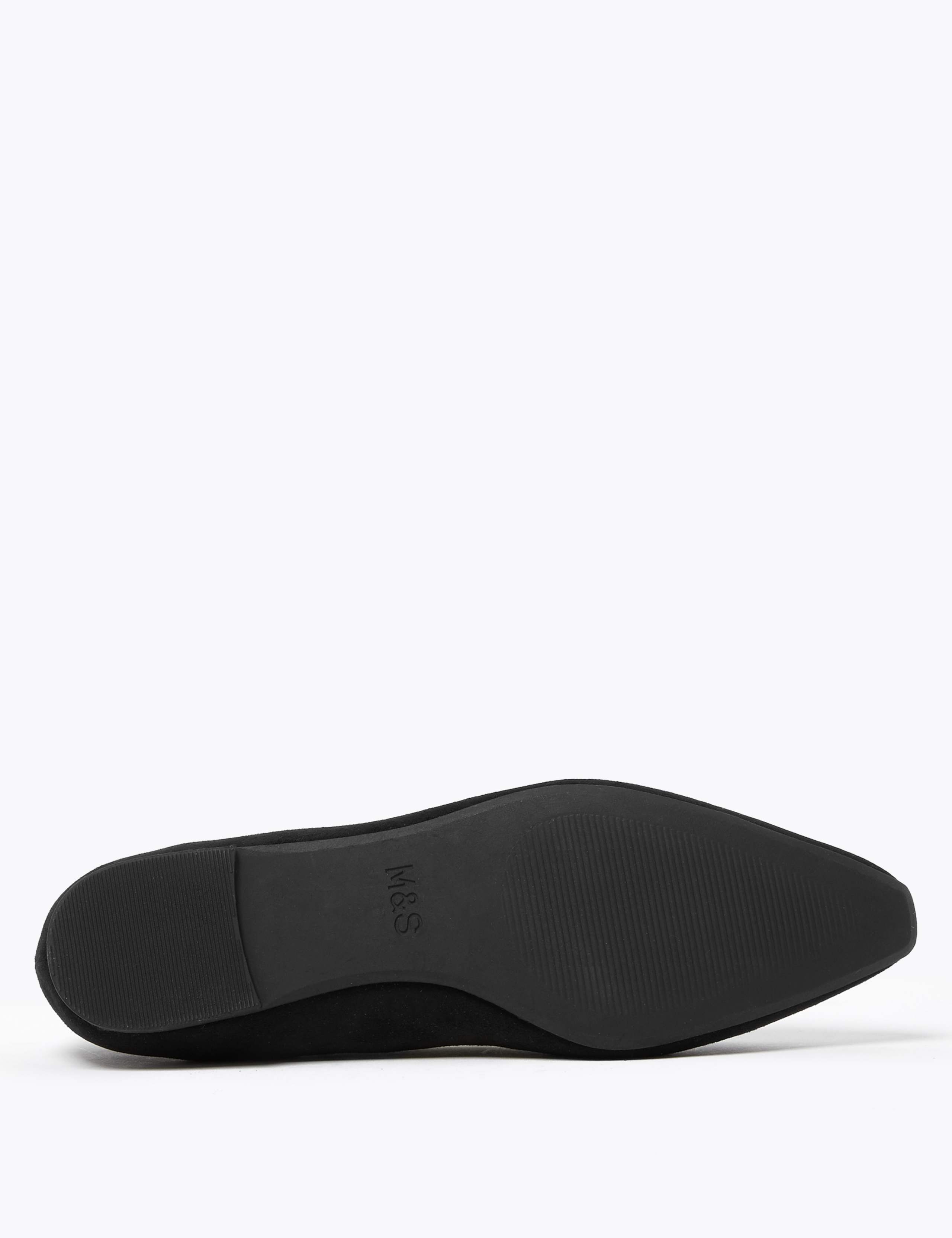 Bow Pumps 5 of 5