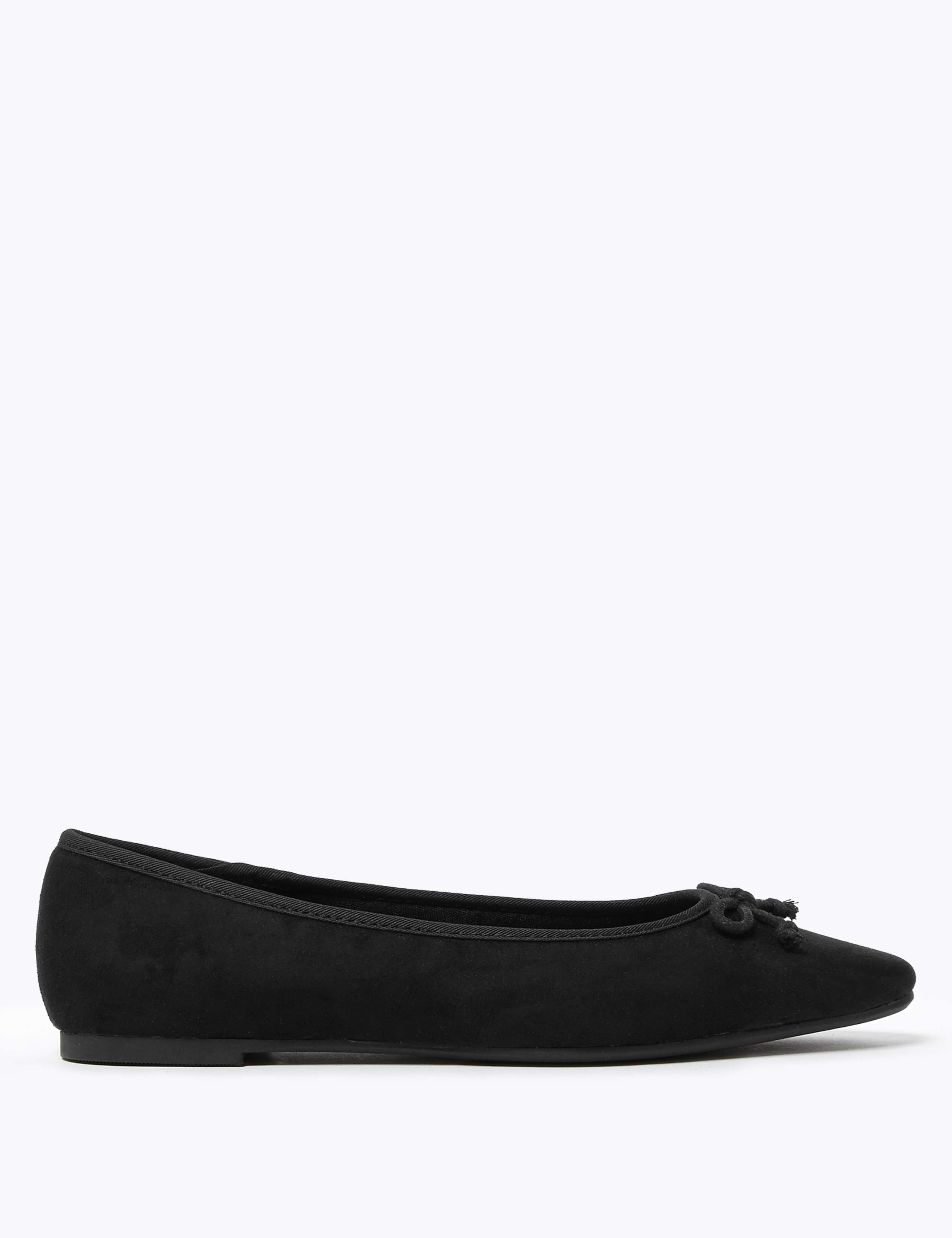 Bow Pumps 2 of 5