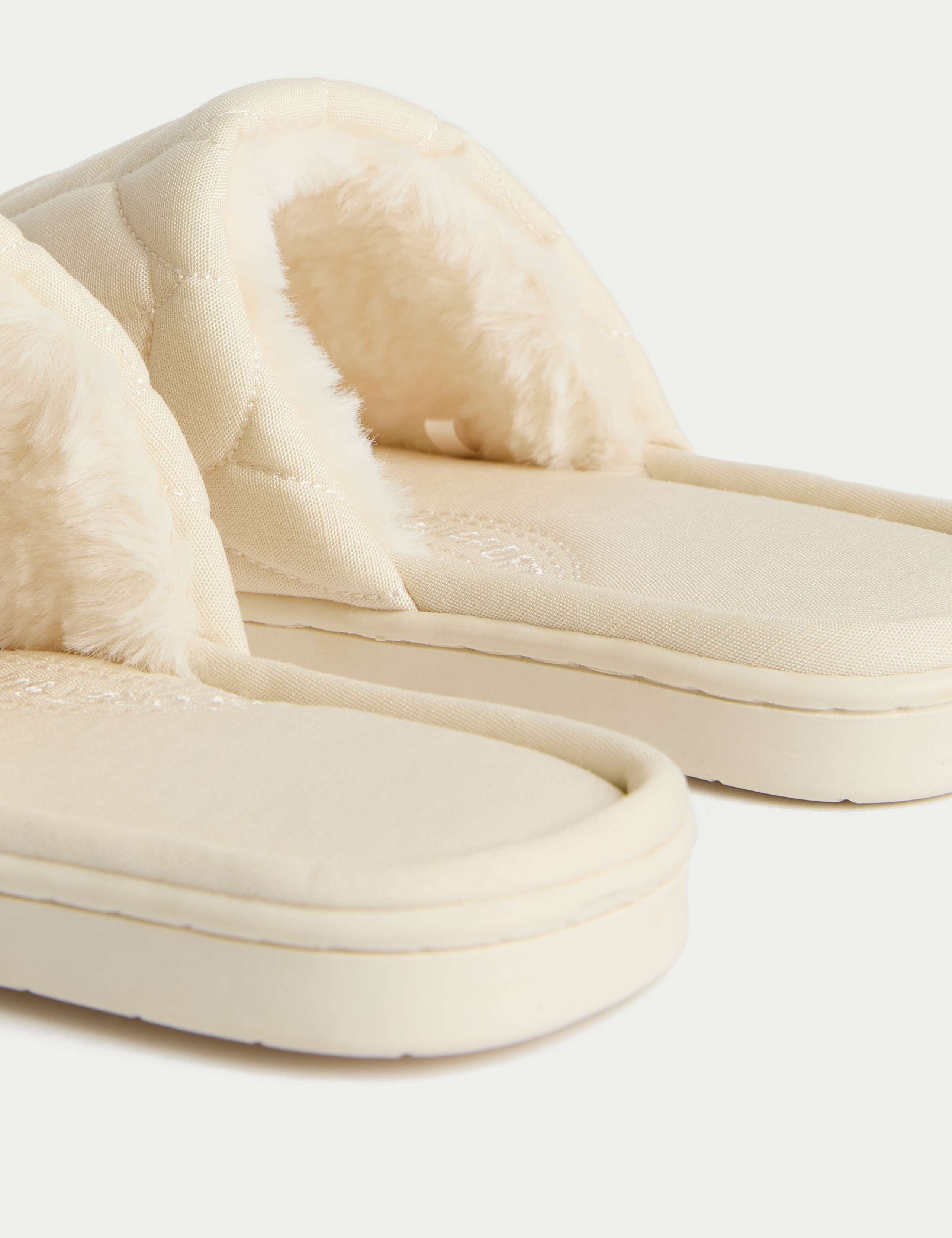 Mule Slippers with Secret Support 3 of 3