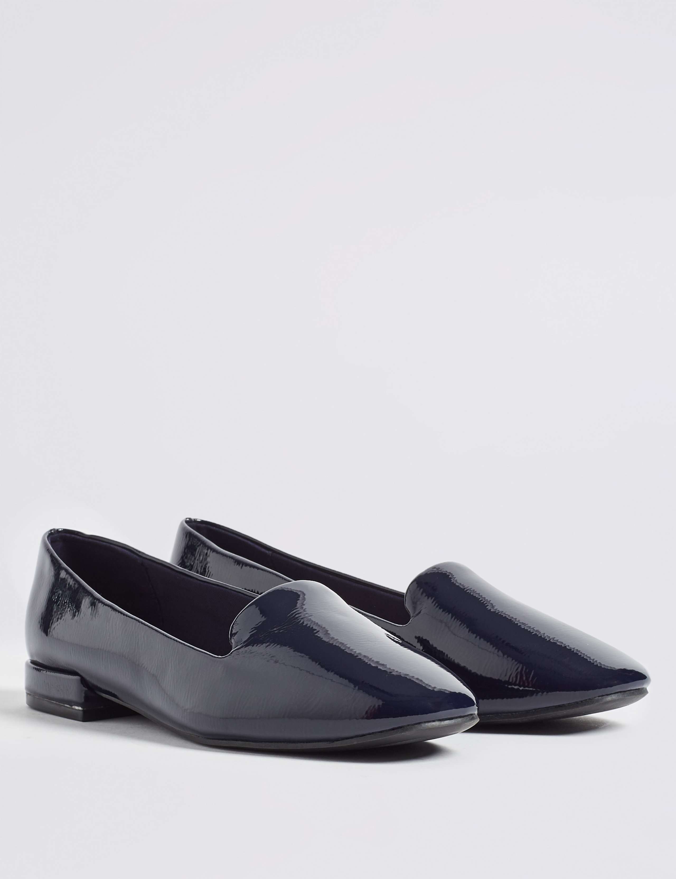 Slip-on Pumps 3 of 6