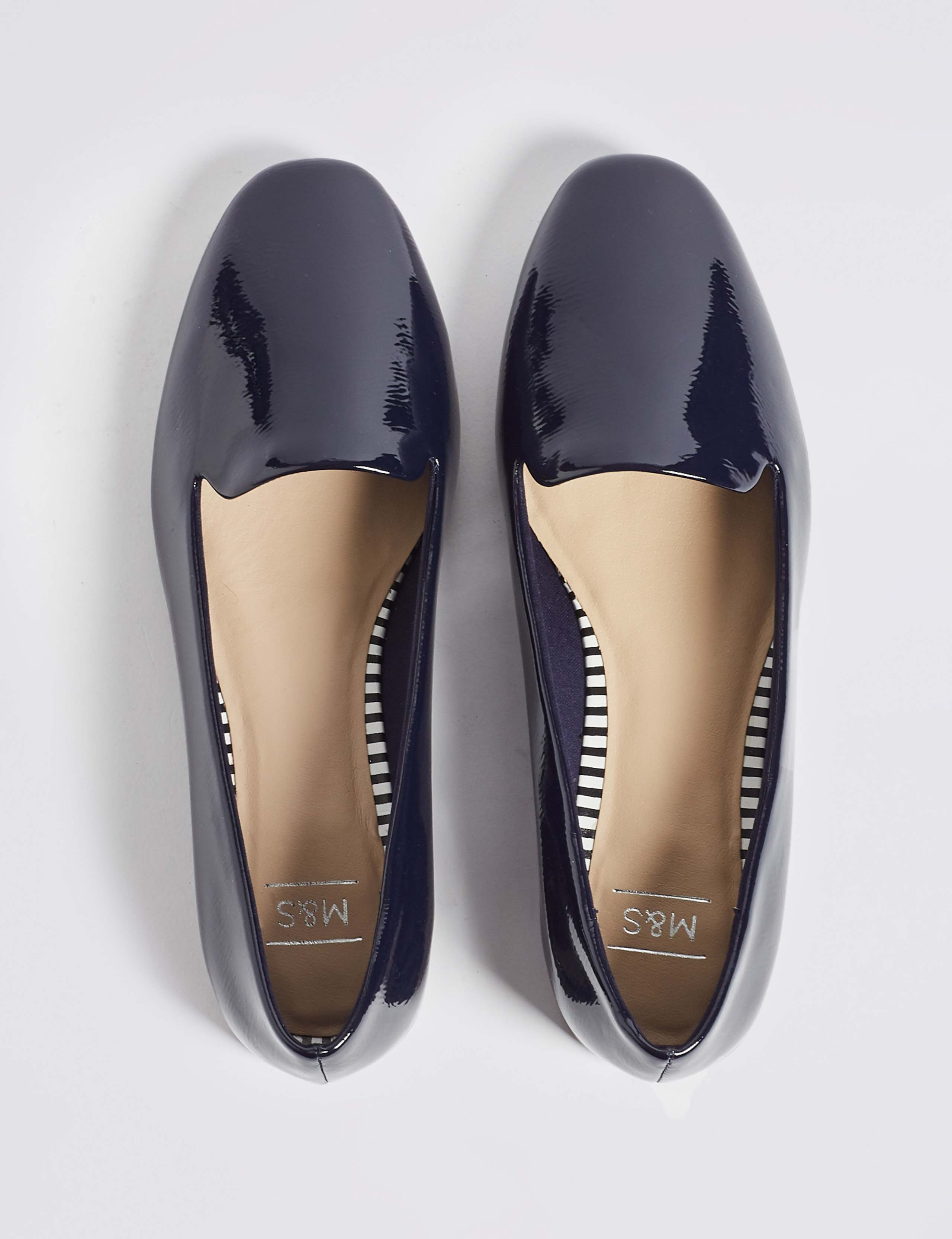 Slip-on Pumps 4 of 6