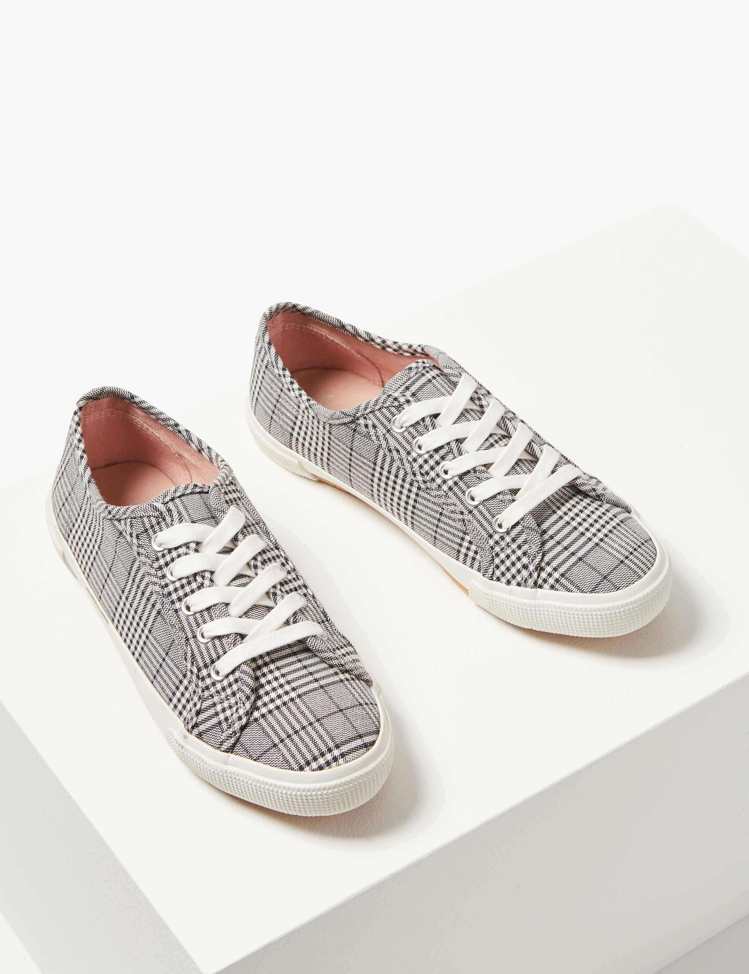 Lace-up Trainers 3 of 5