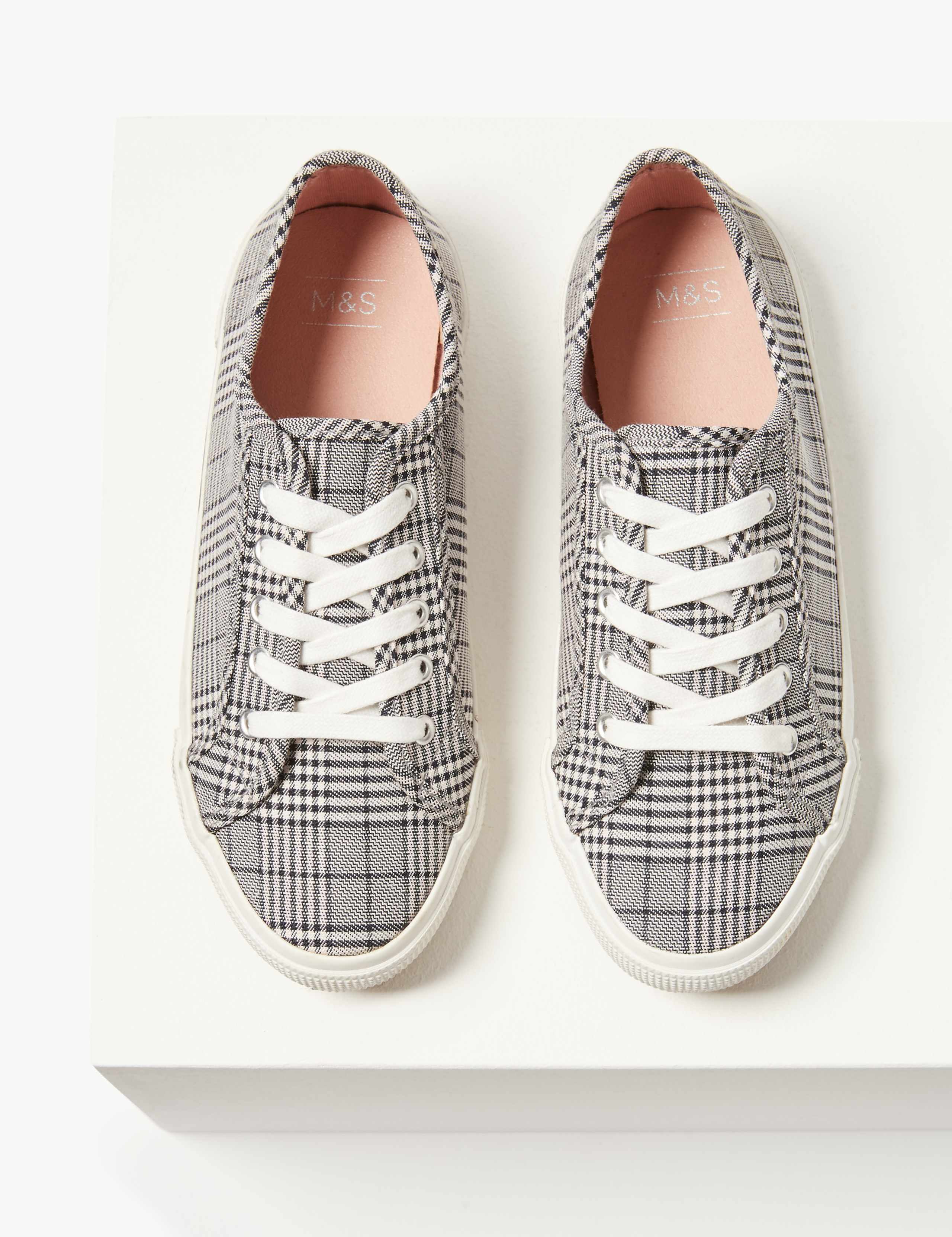 Lace-up Trainers 4 of 5