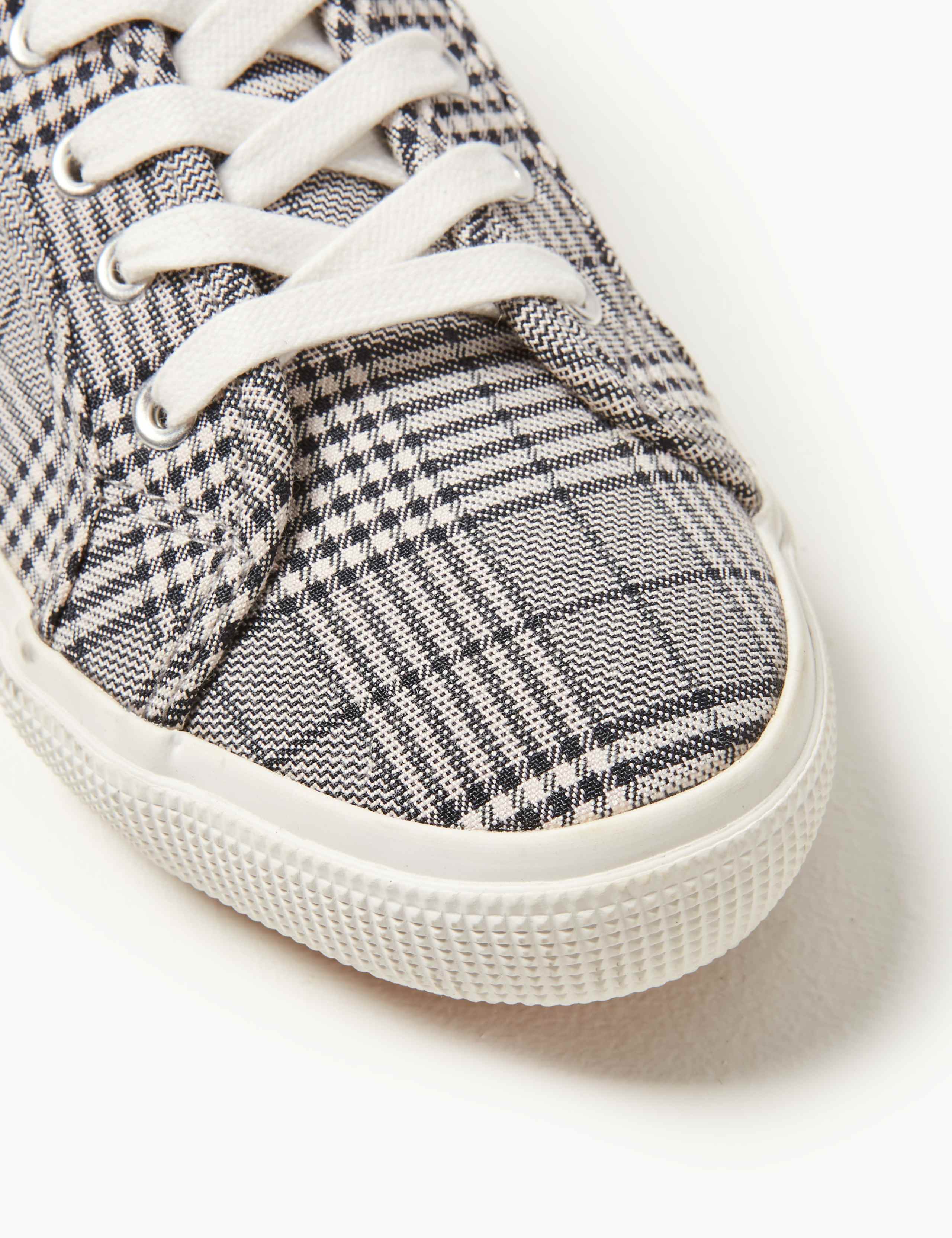 Lace-up Trainers 5 of 5