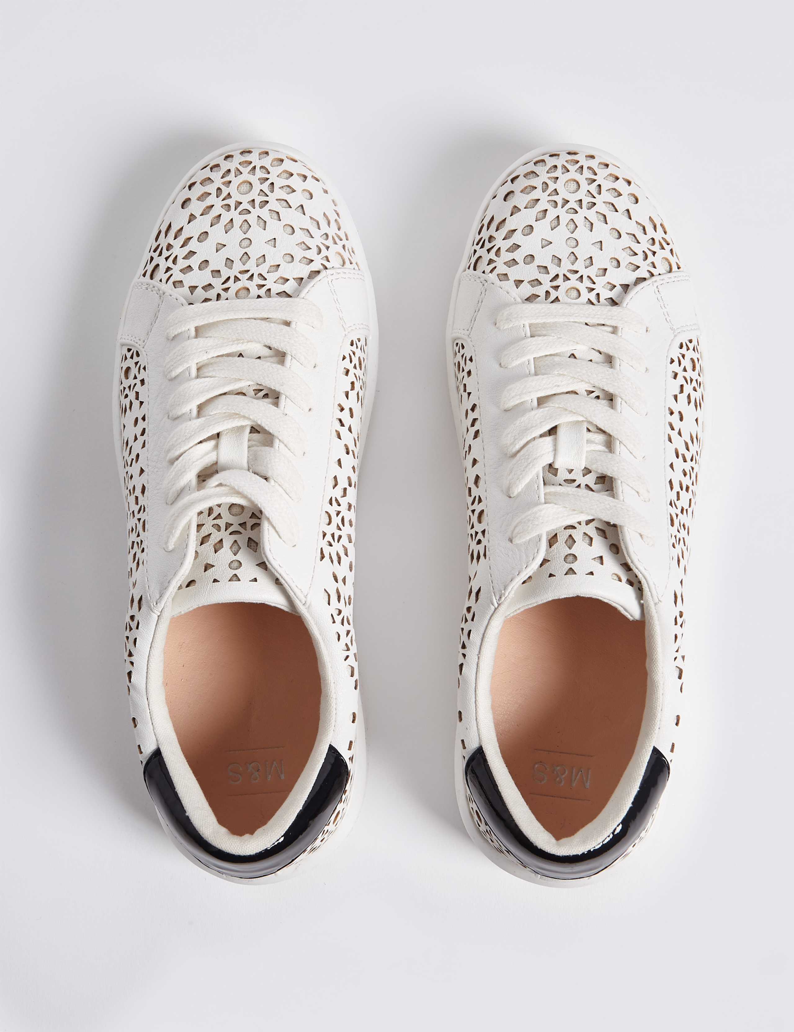 Lace-up Trainers 4 of 6