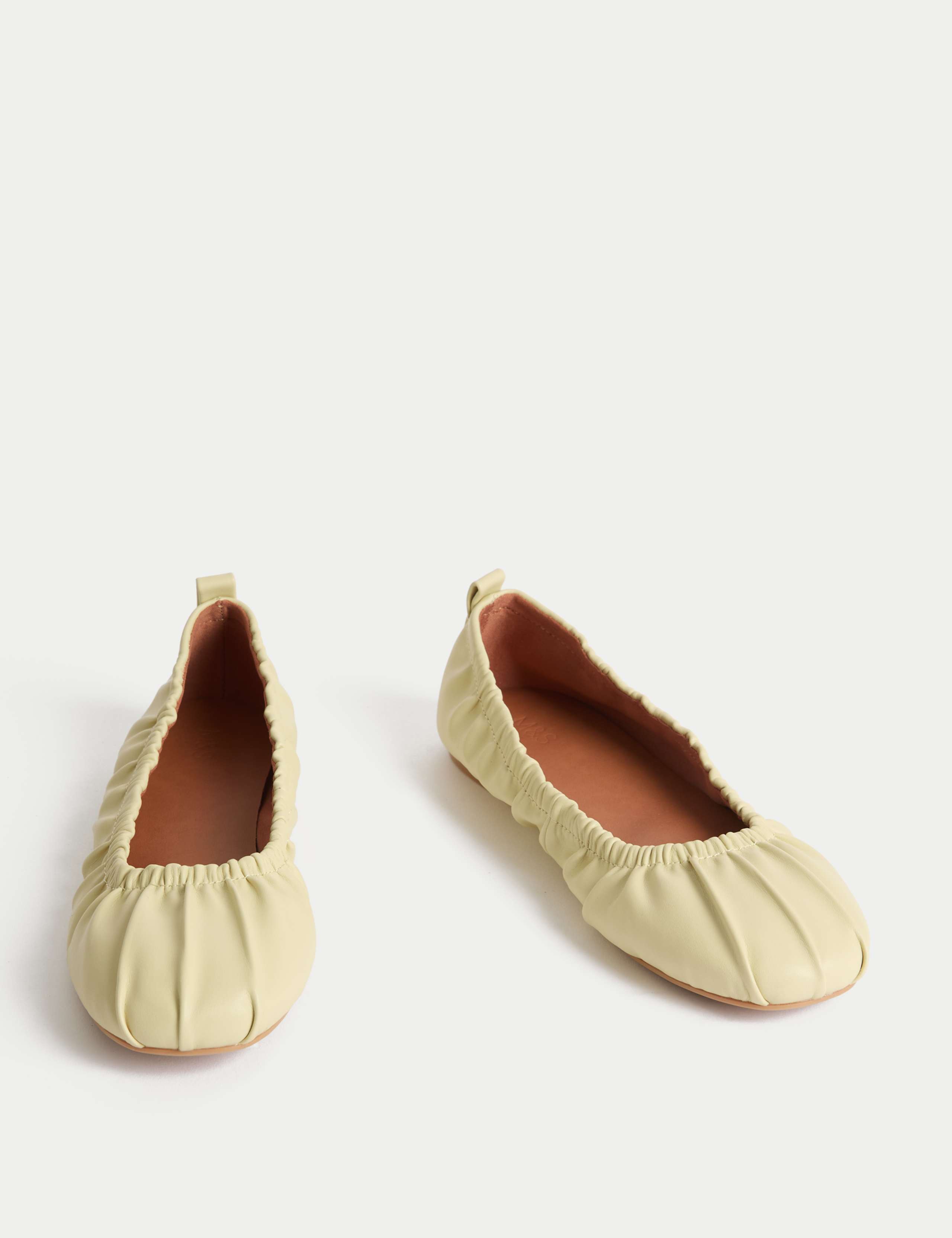 Ruched Slip On Ballet Pumps 2 of 3