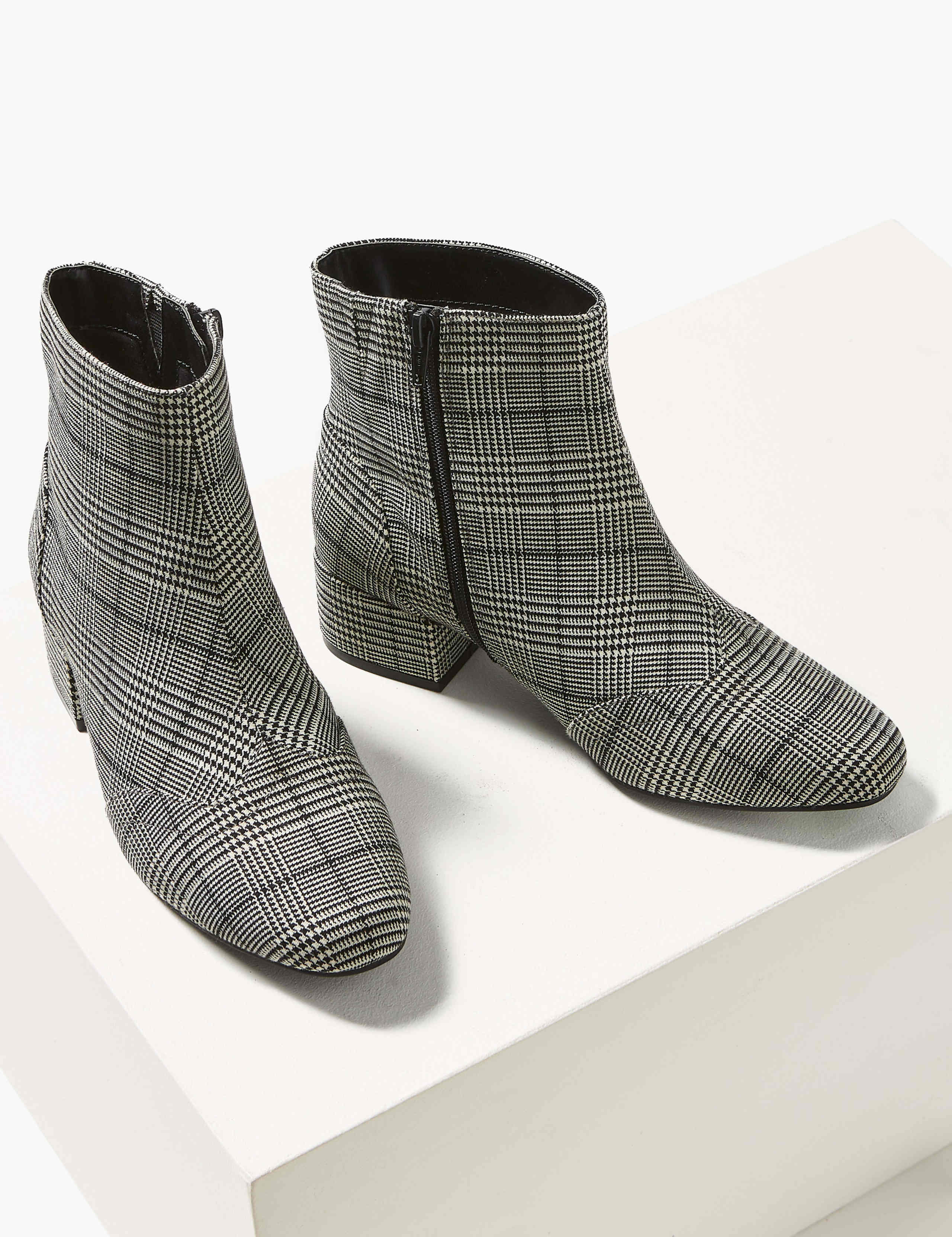 Extra Wide Fit Brogue Ankle Boots 3 of 6