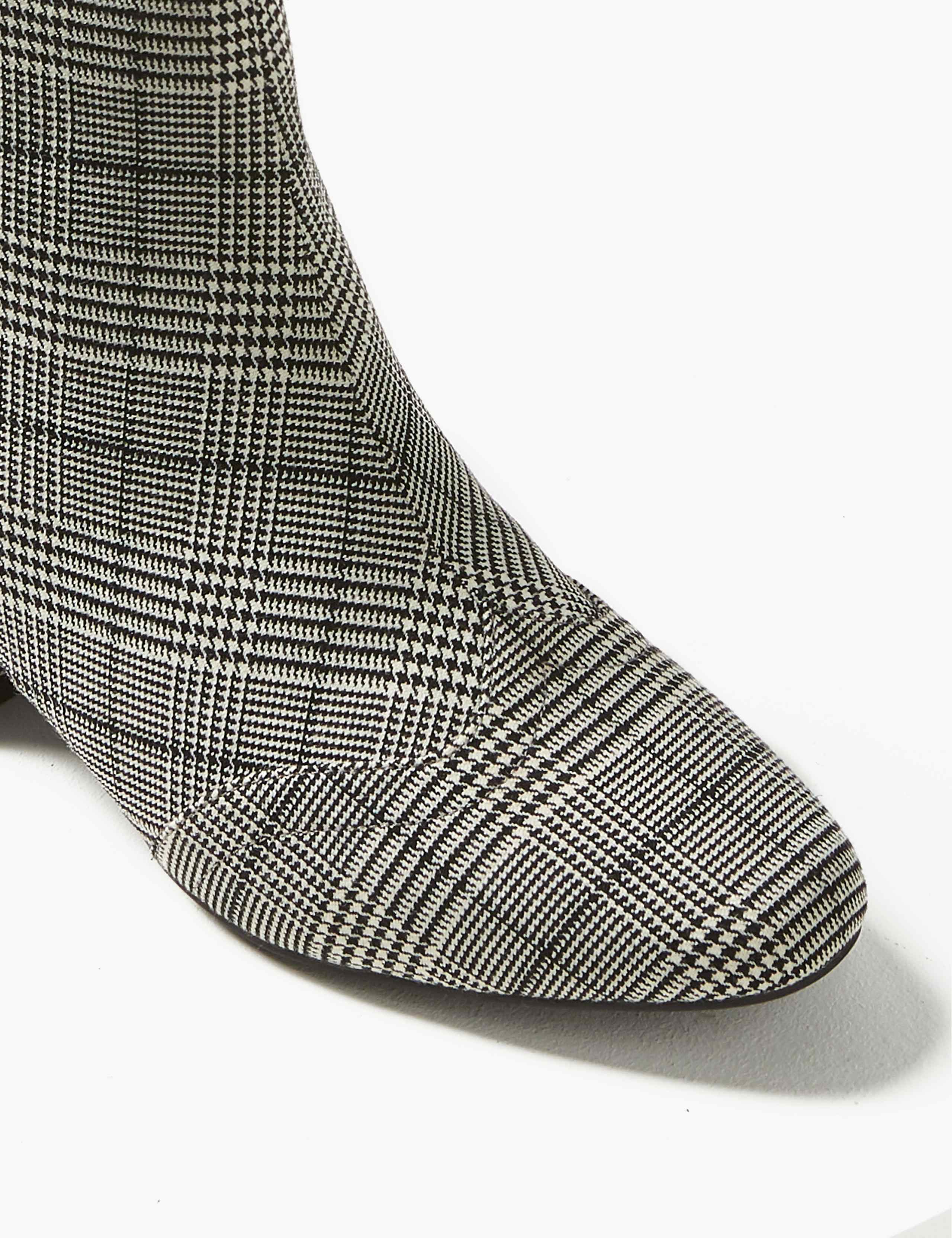 Extra Wide Fit Brogue Ankle Boots 5 of 6