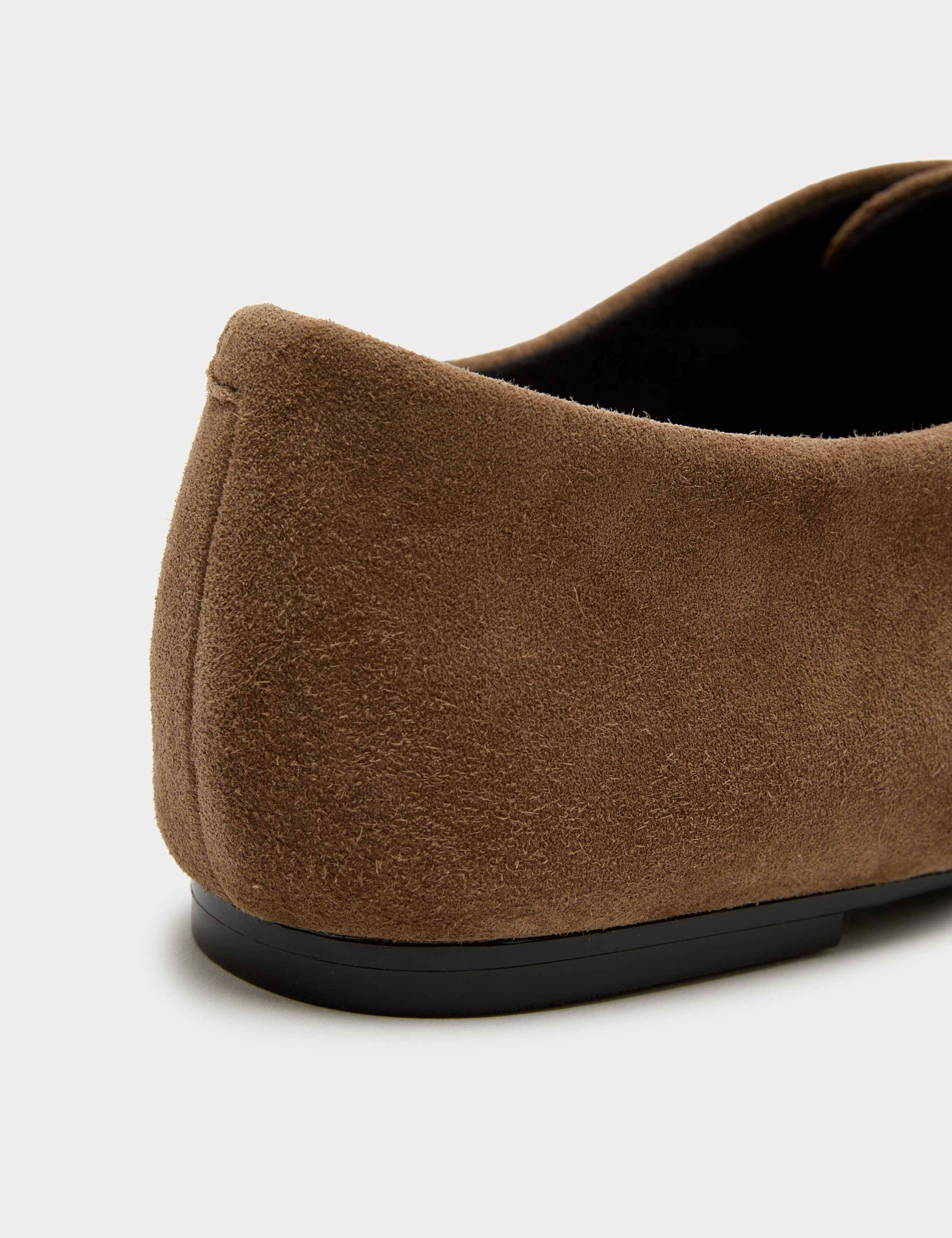 Suede Lace Up Flat Shoes 3 of 3