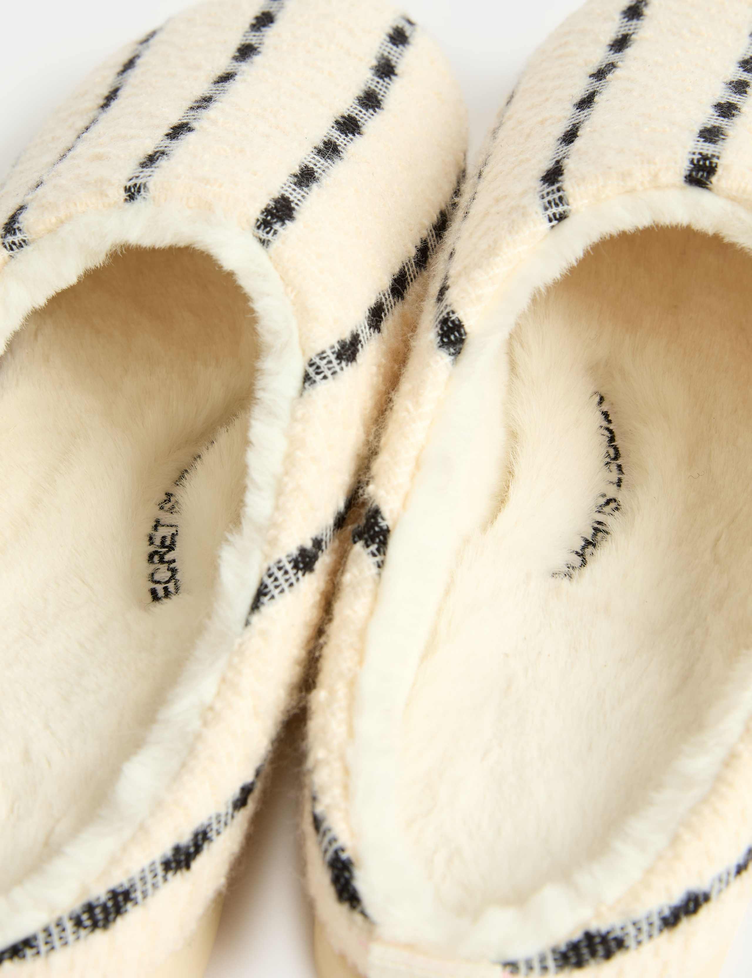 Mule Slippers with Secret Support 3 of 3