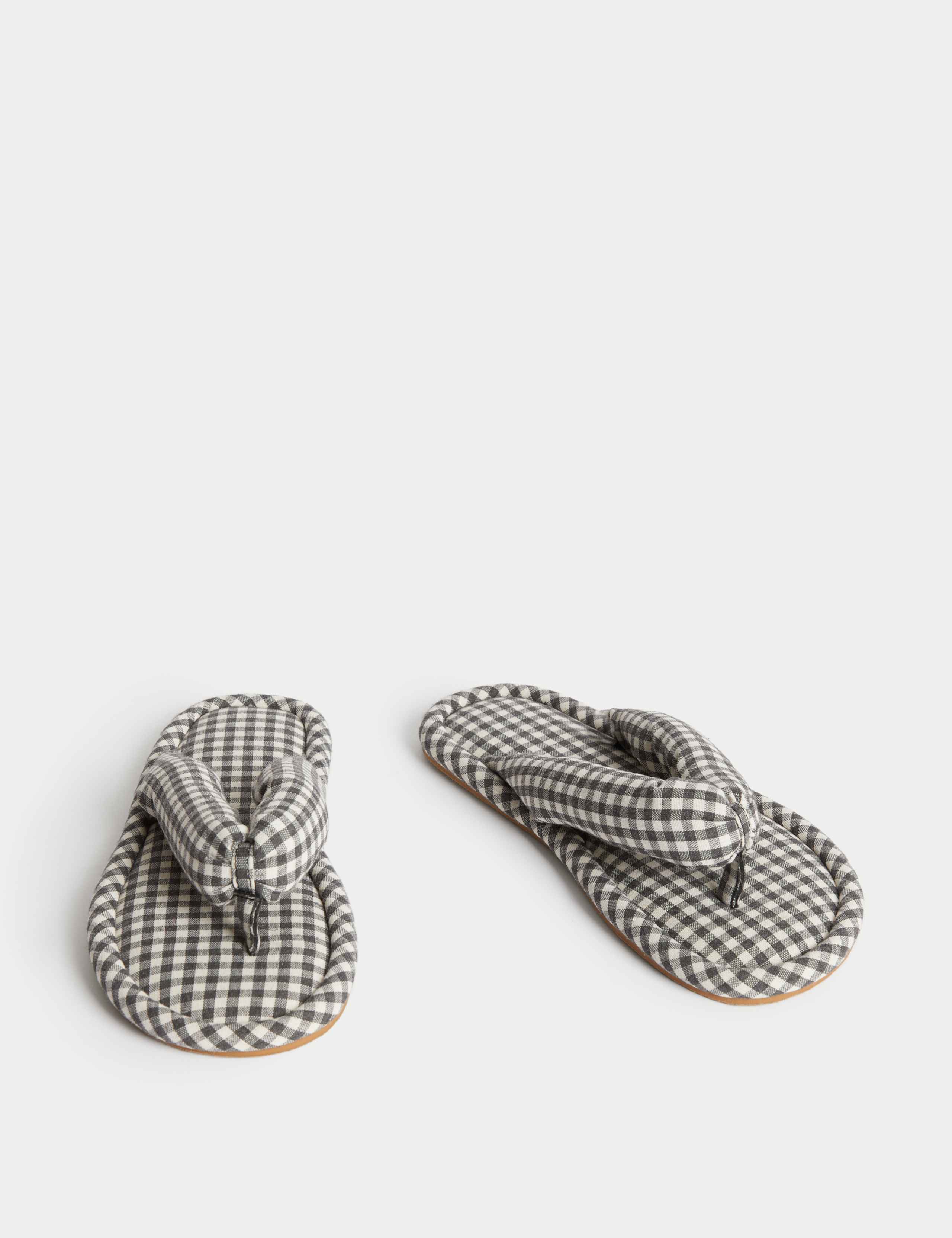 Gingham Open Toe Thong Slippers 2 of 3