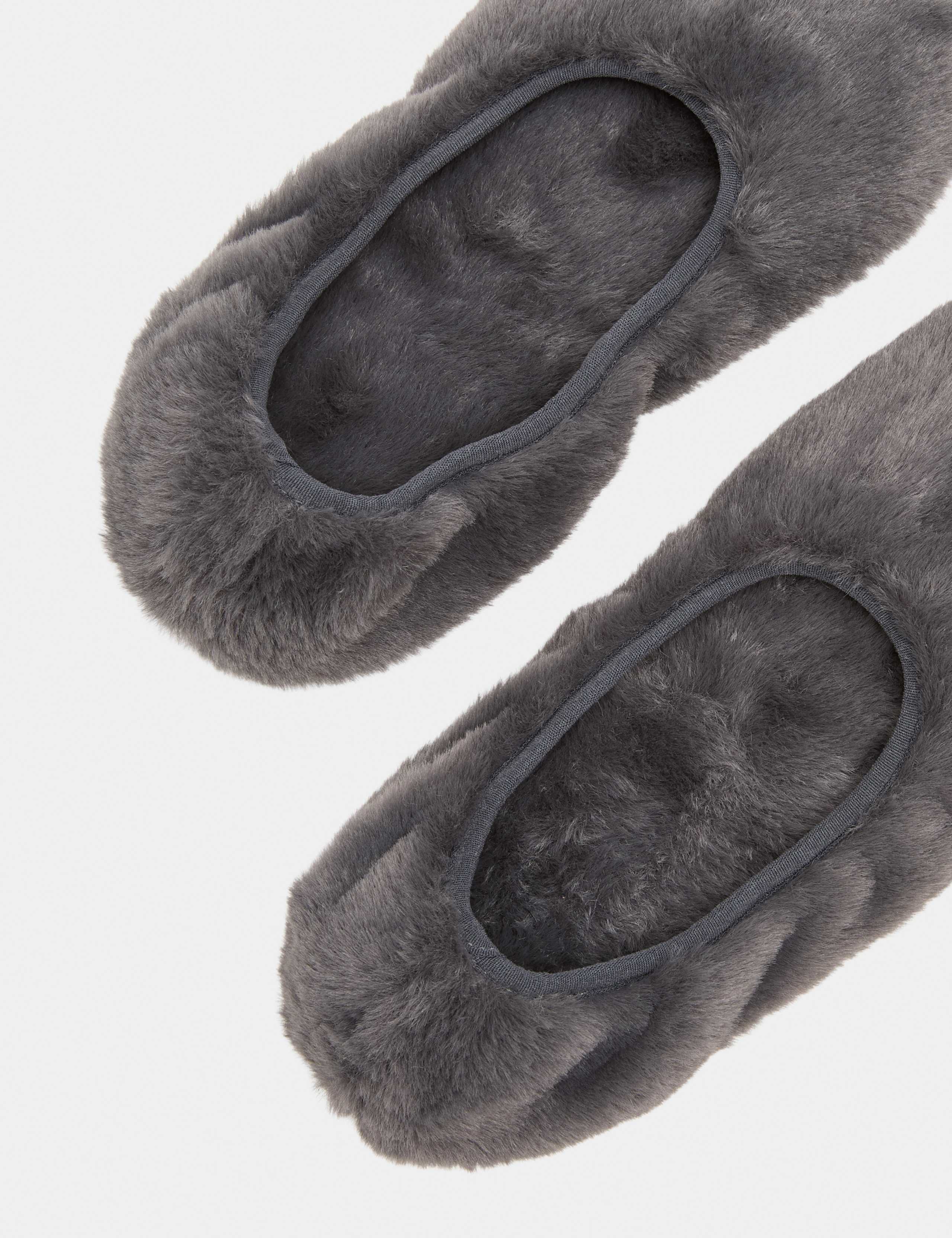 Round Toe Ballerina Slippers 3 of 3