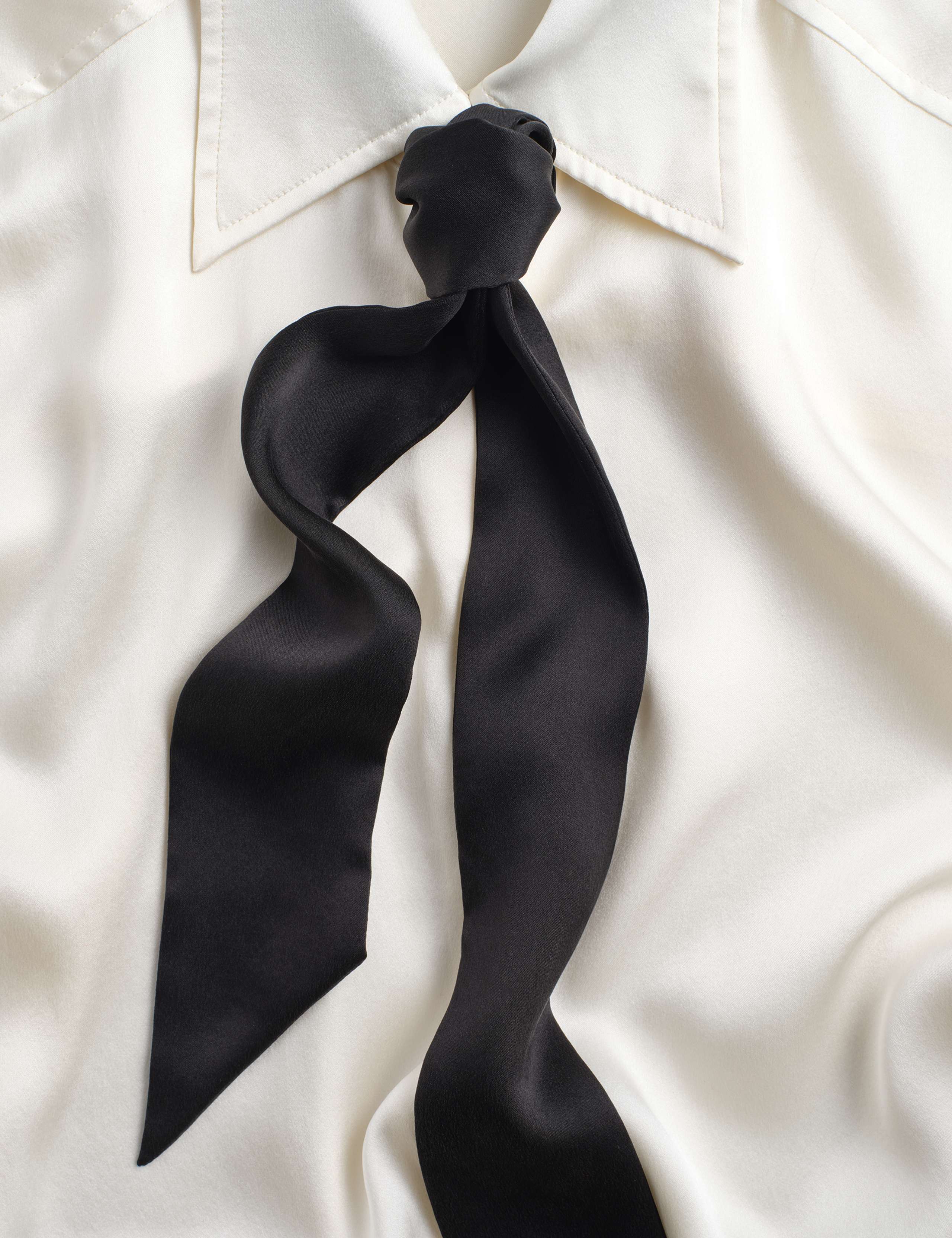 Pure Silk Collared Shirt With Tie 7 of 8