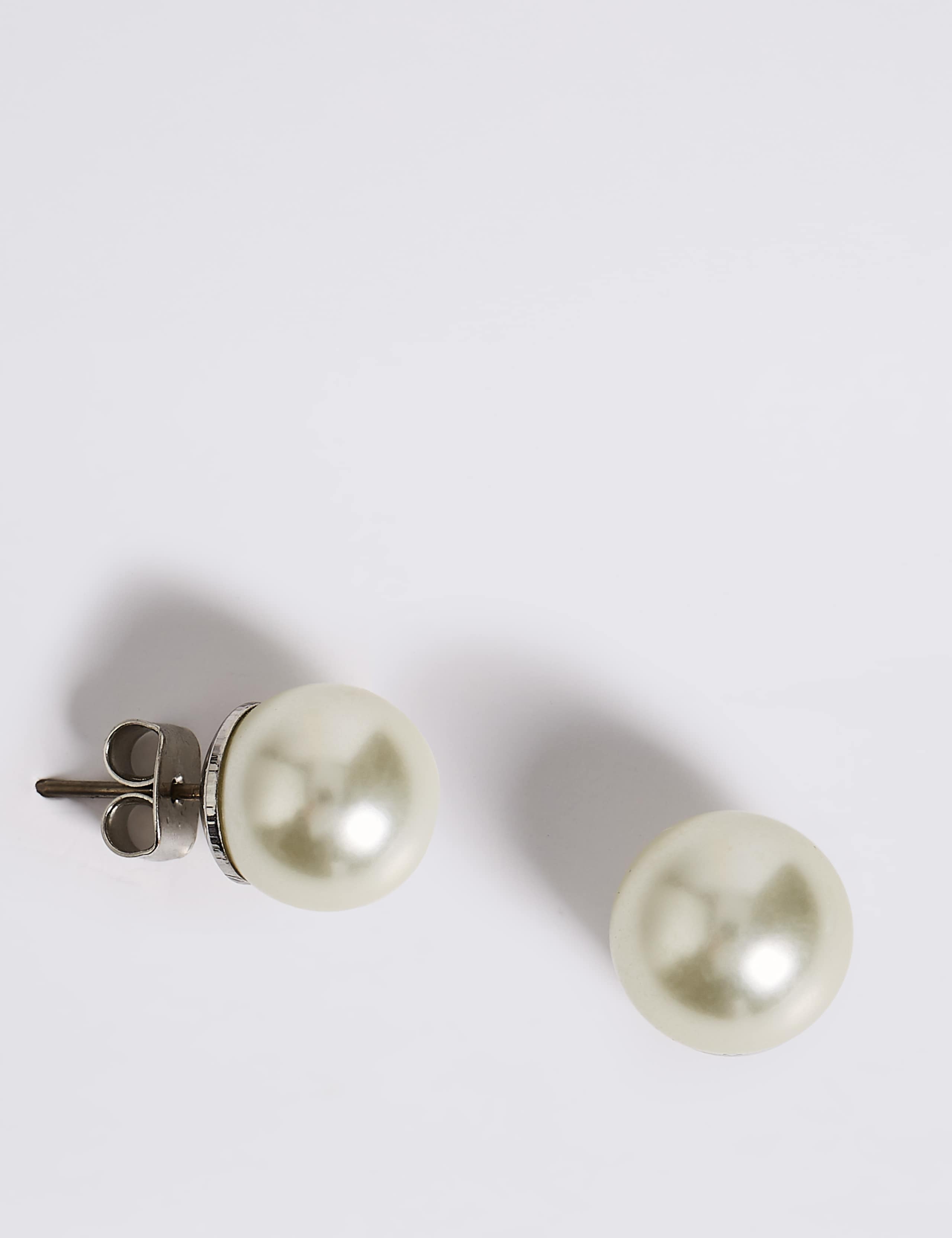 Pearl Effect Stud Earrings 1 of 2
