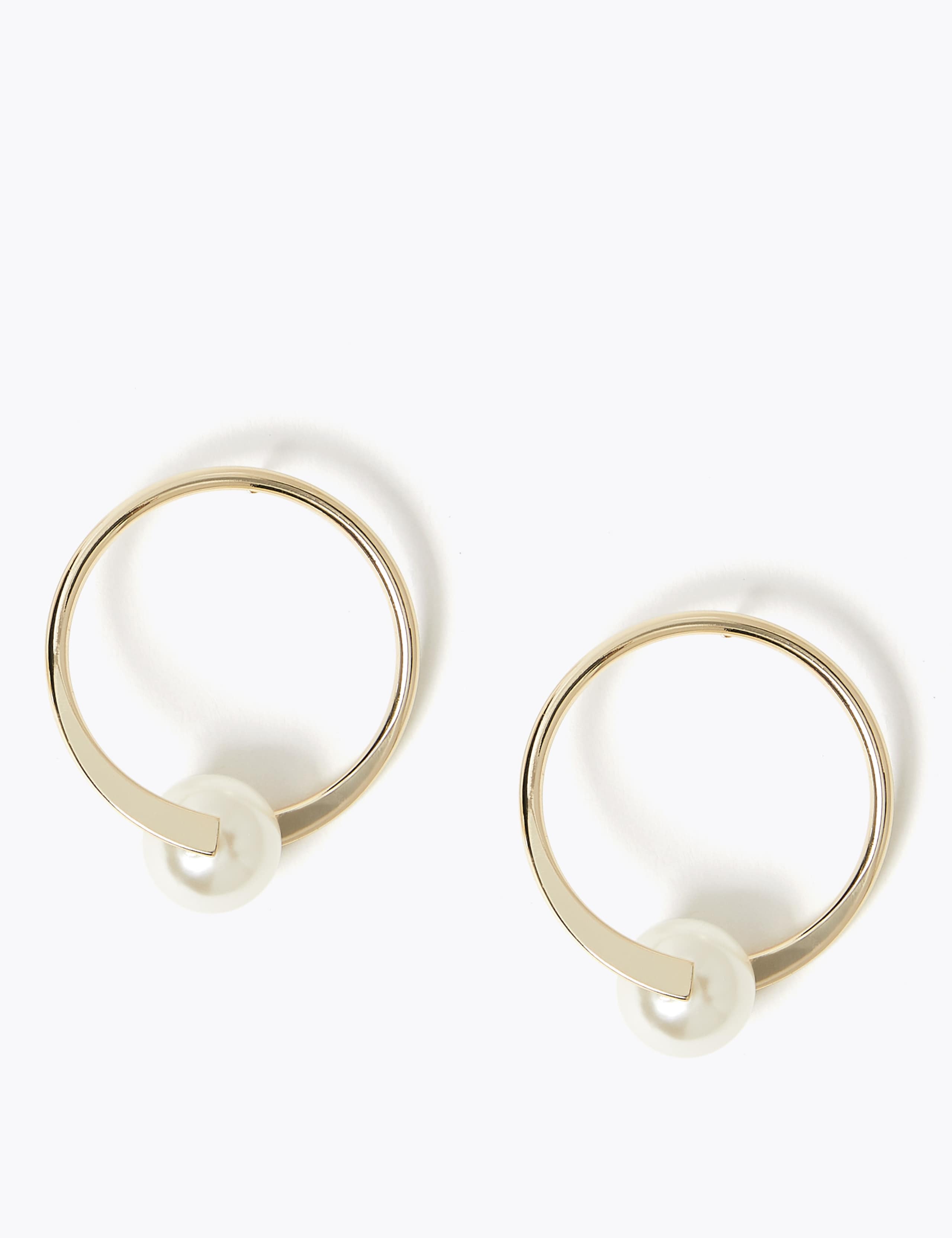 Circle Pearl Stud Earrings 1 of 1