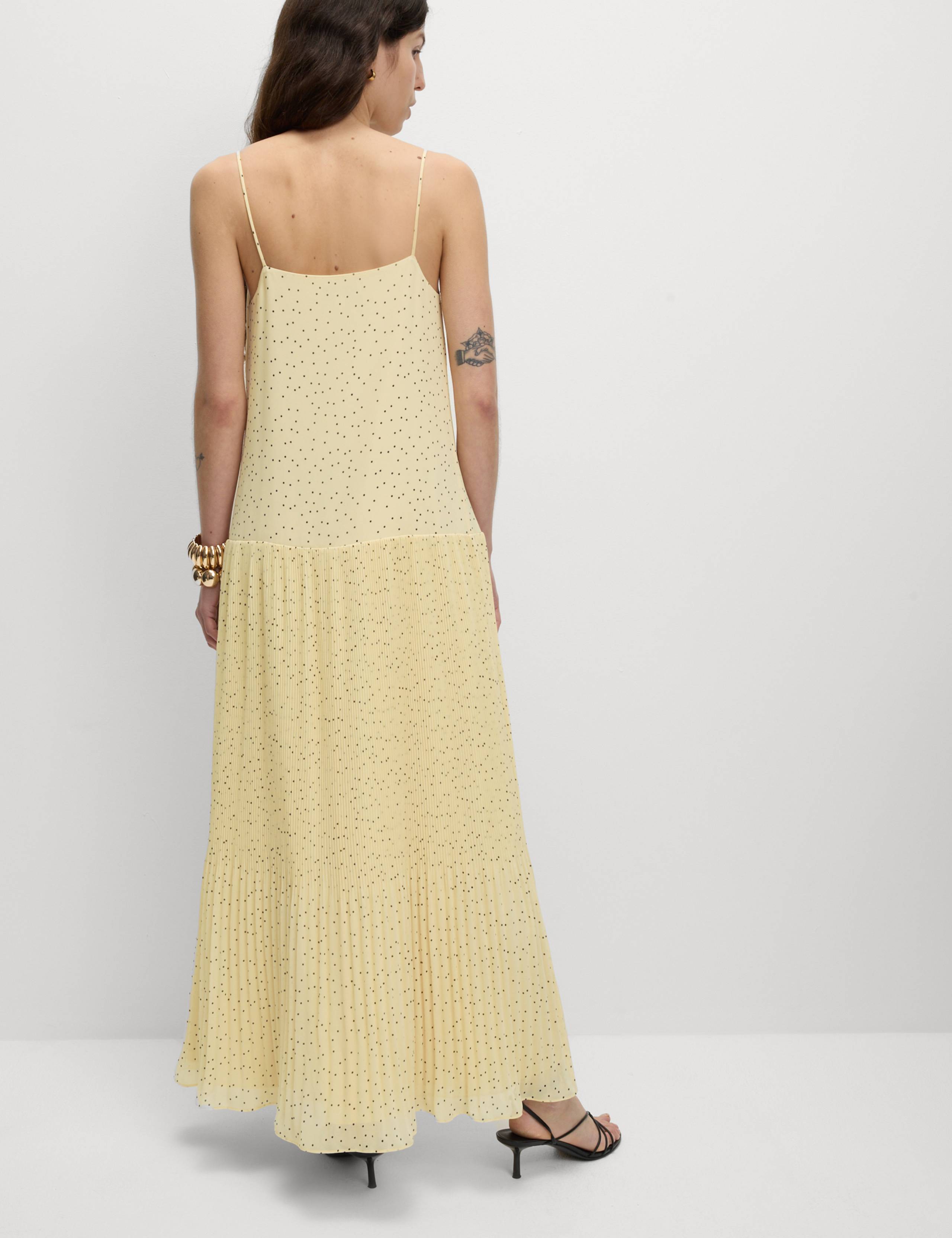 Chiffon Printed Scoop Neck Maxi Waisted Dress 3 of 6