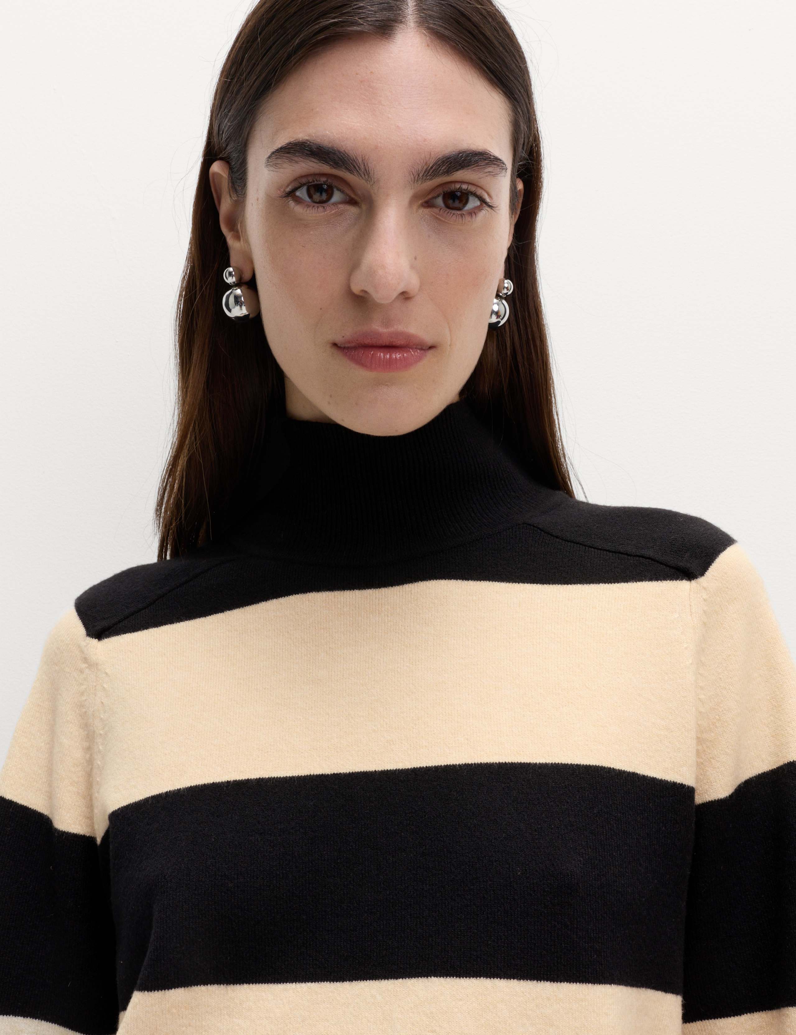 Air-Yarn Funnel Neck Striped Jumper 3 of 5