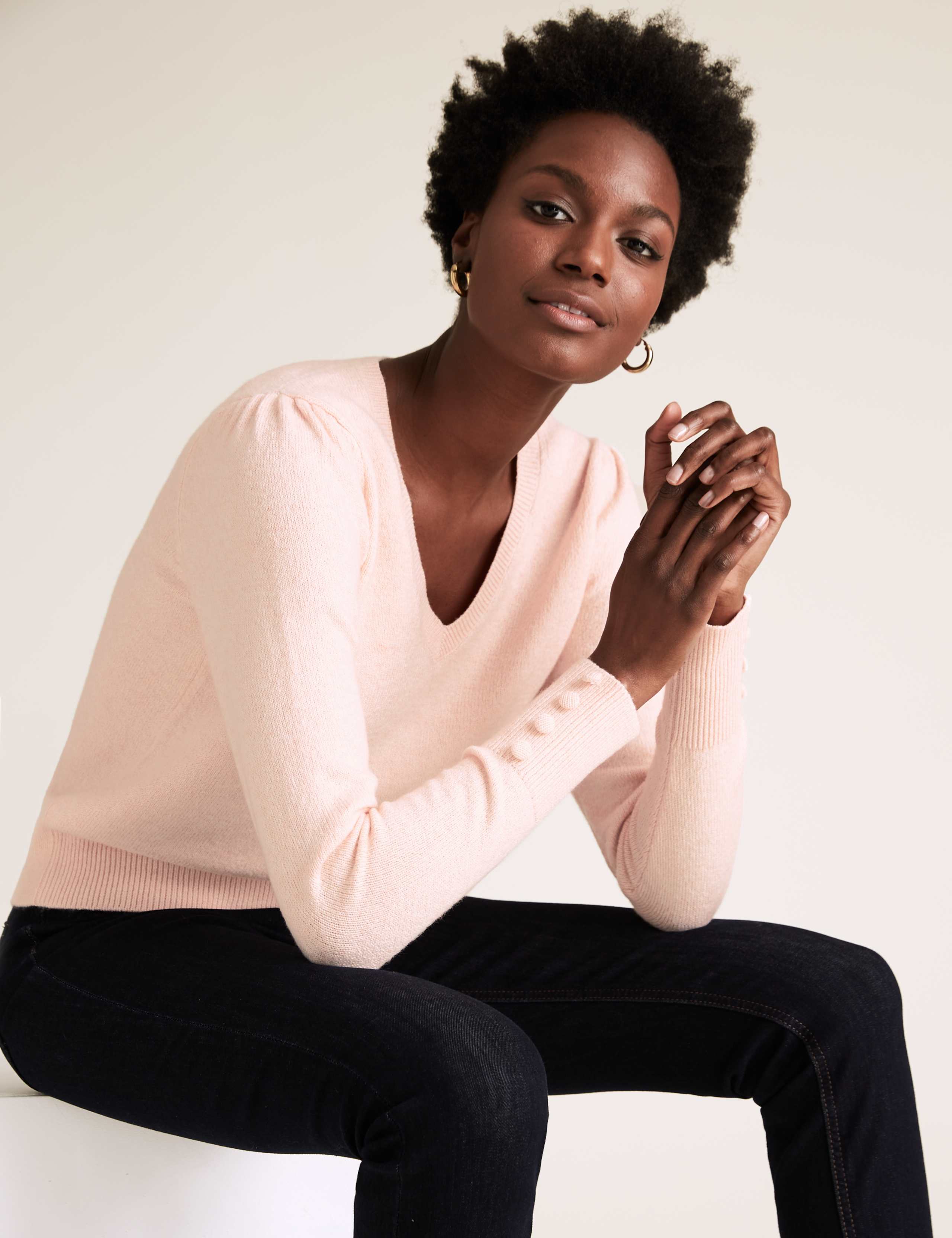 V-Neck Gathered Shoulder Jumper 3 of 5