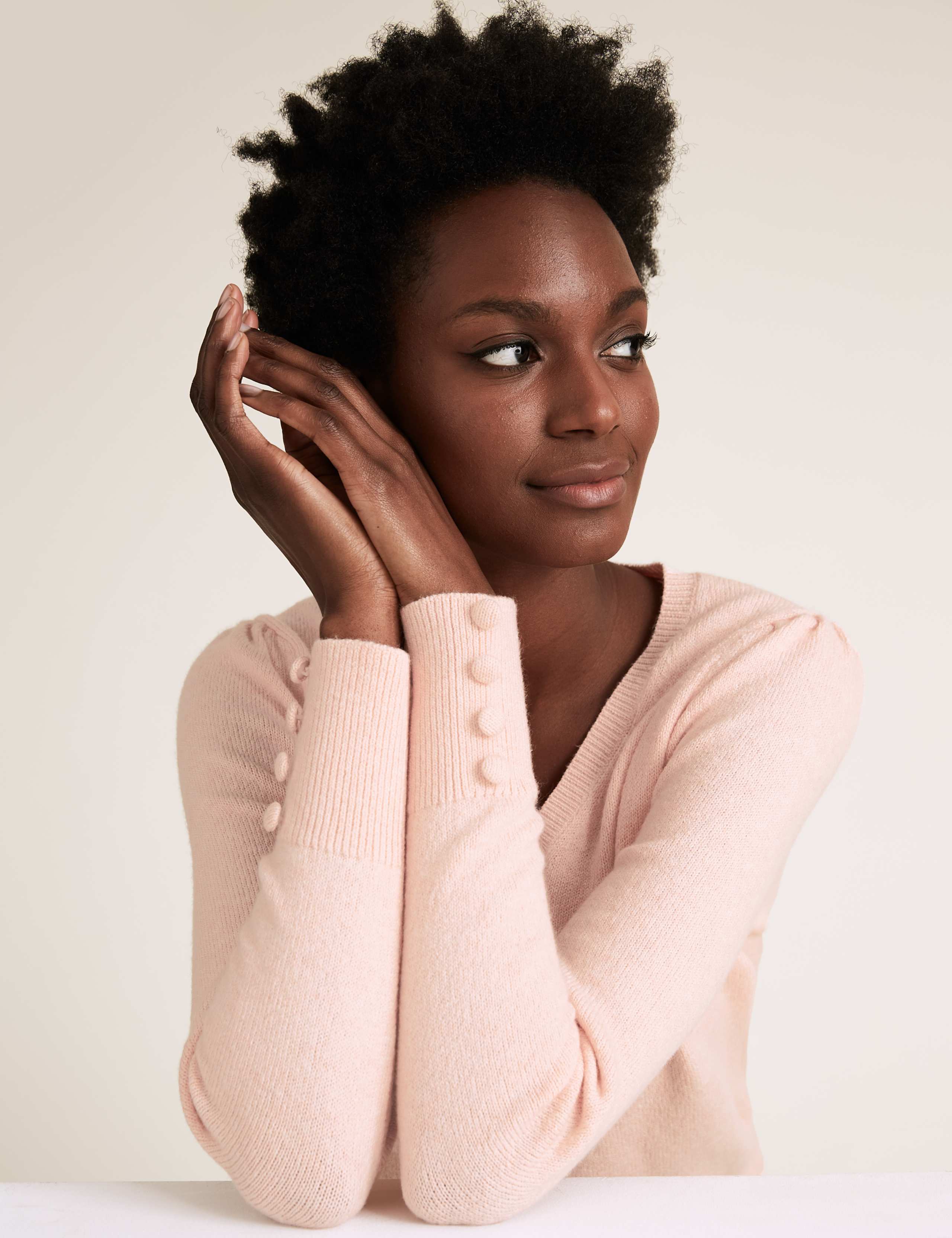 V-Neck Gathered Shoulder Jumper 4 of 5