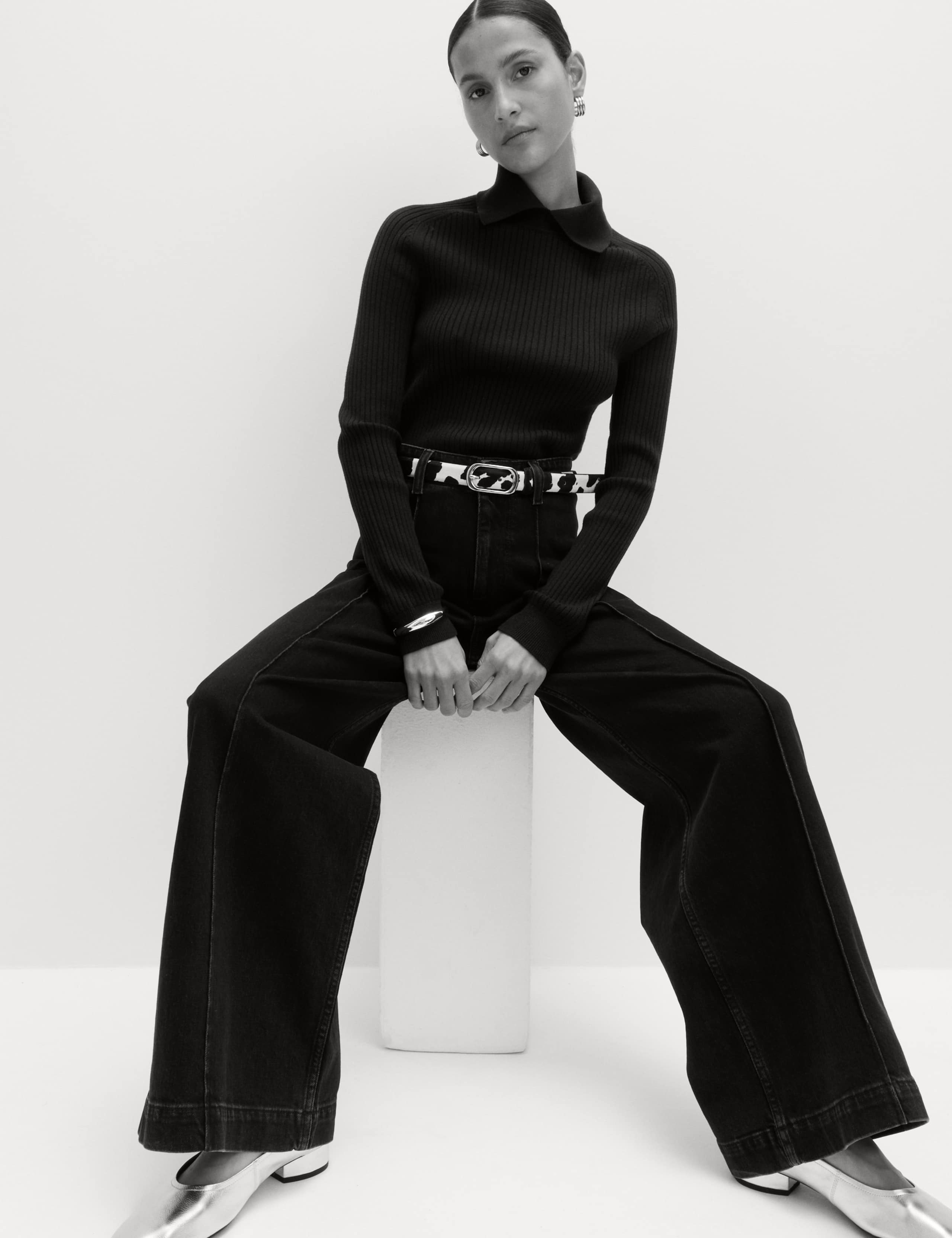 Ribbed Collared Slim Fit Knitted Top 3 of 5