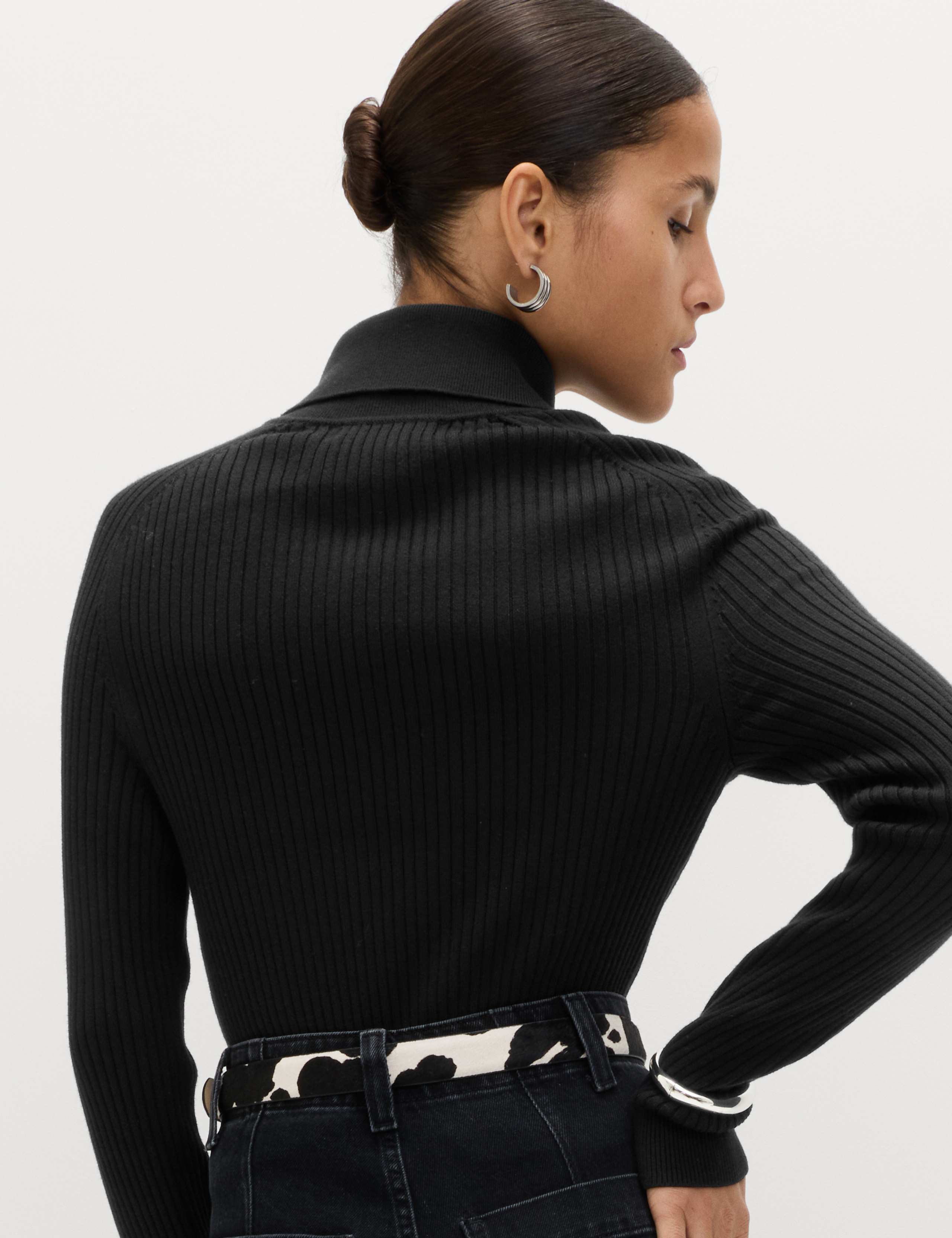 Ribbed Collared Slim Fit Knitted Top 4 of 5